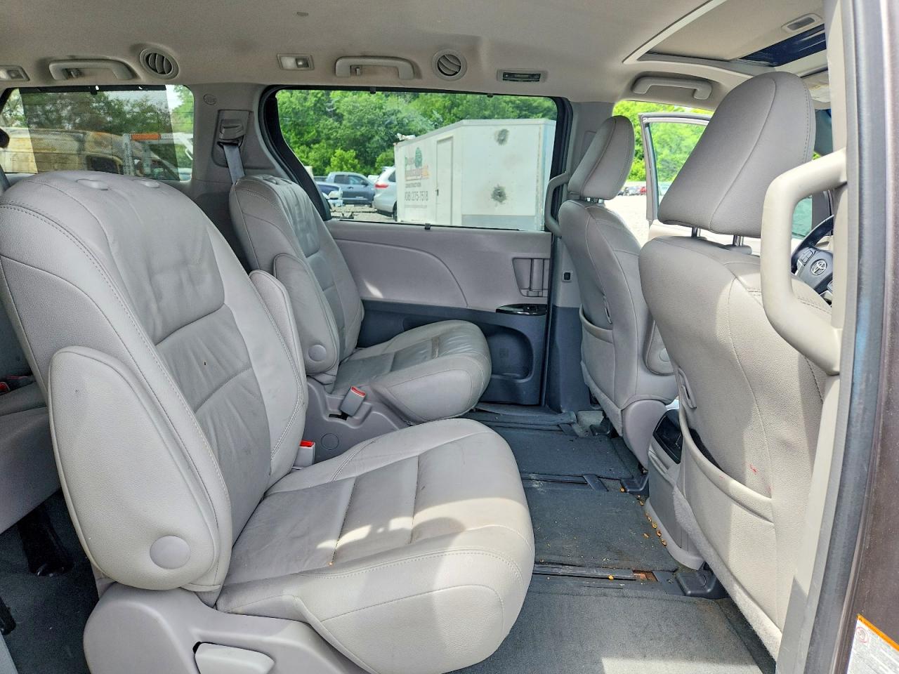 2015 Toyota Sienna Xle 7-passenger Gray vin: 5TDDK3DC1FS112278