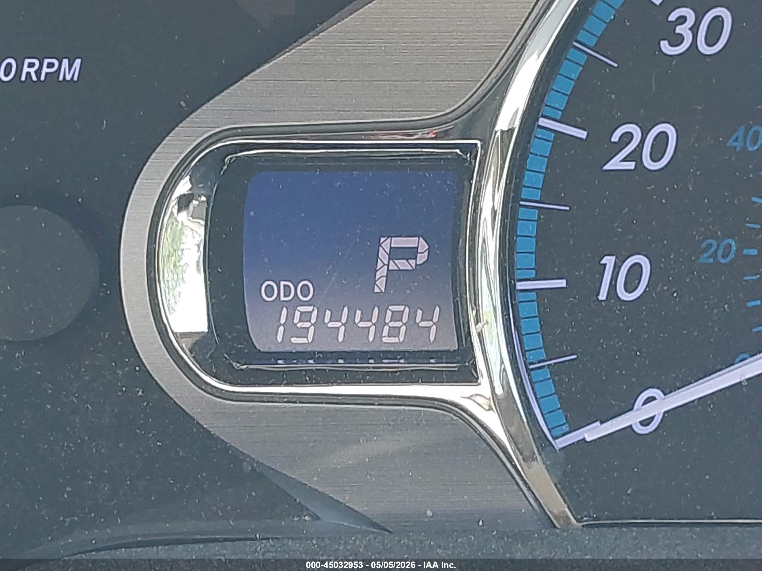2011 Toyota Sienna Xle Gray vin: 5TDDK3DC2BS004147