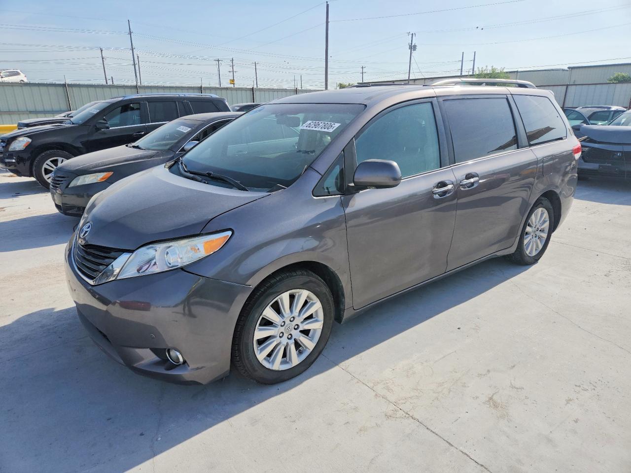 2011 Toyota Sienna Limited 7-passenger Gray vin: 5TDDK3DC2BS007856