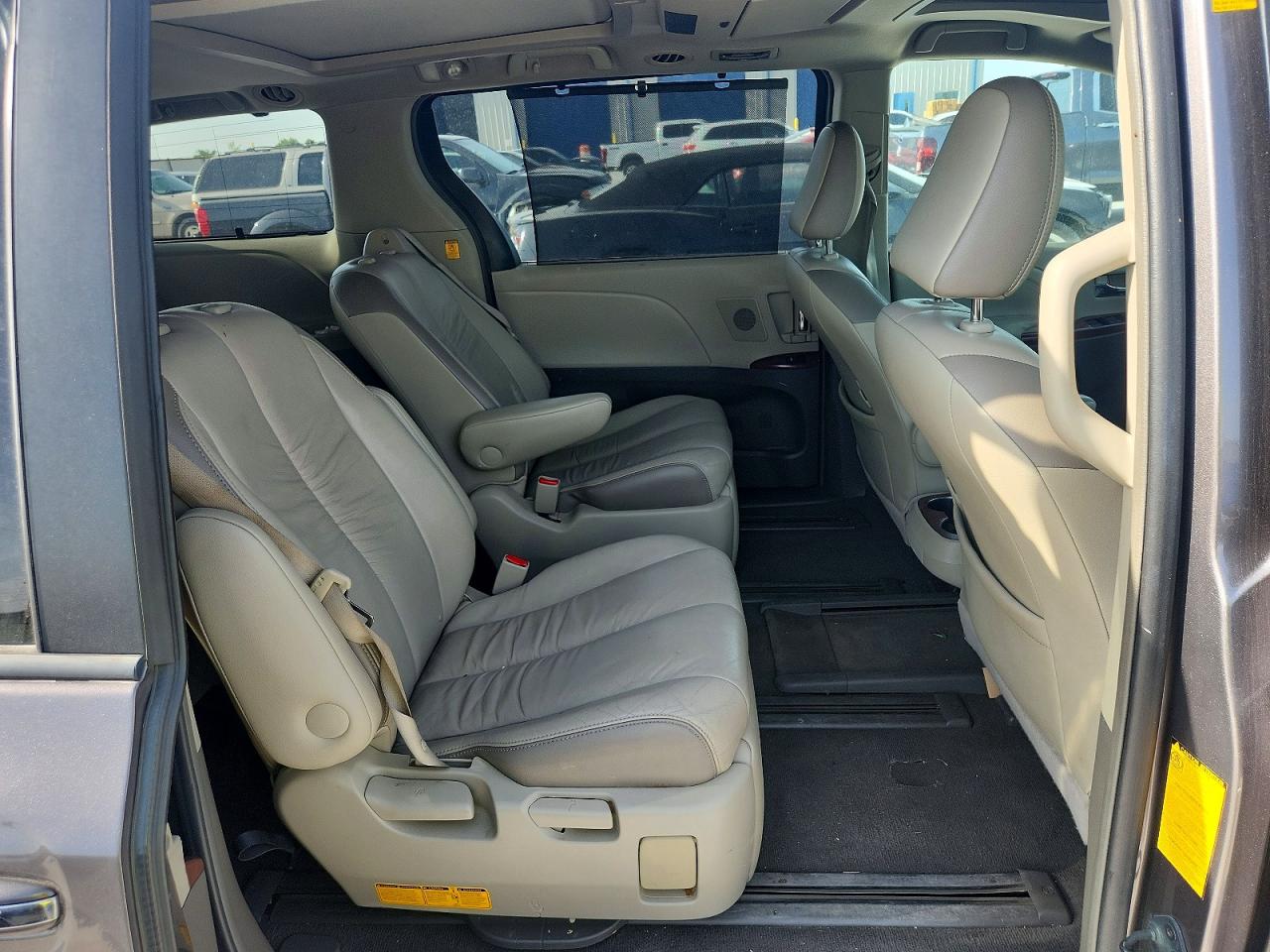 2011 Toyota Sienna Limited 7-passenger Gray vin: 5TDDK3DC2BS007856