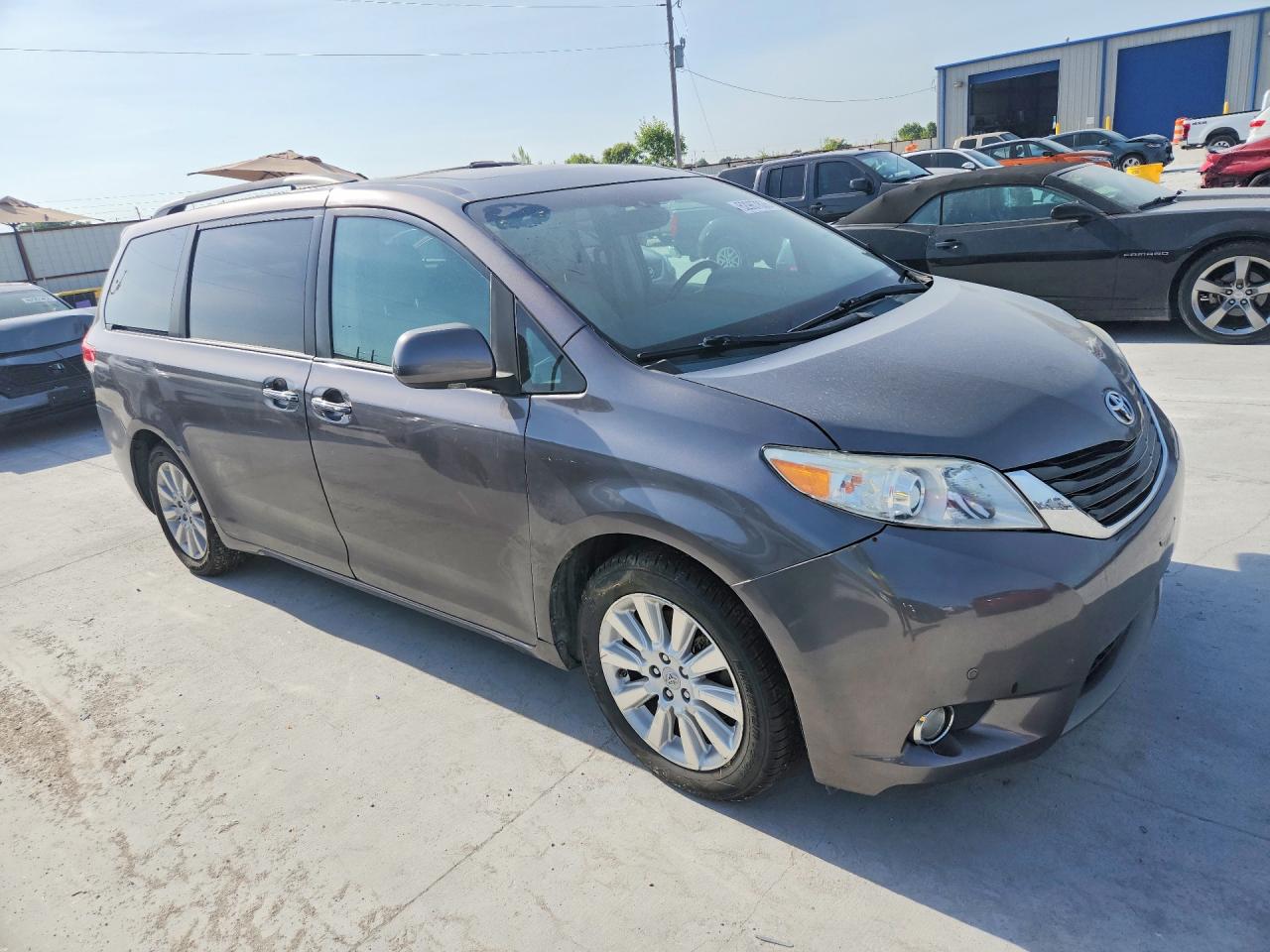 2011 Toyota Sienna Limited 7-passenger Gray vin: 5TDDK3DC2BS007856