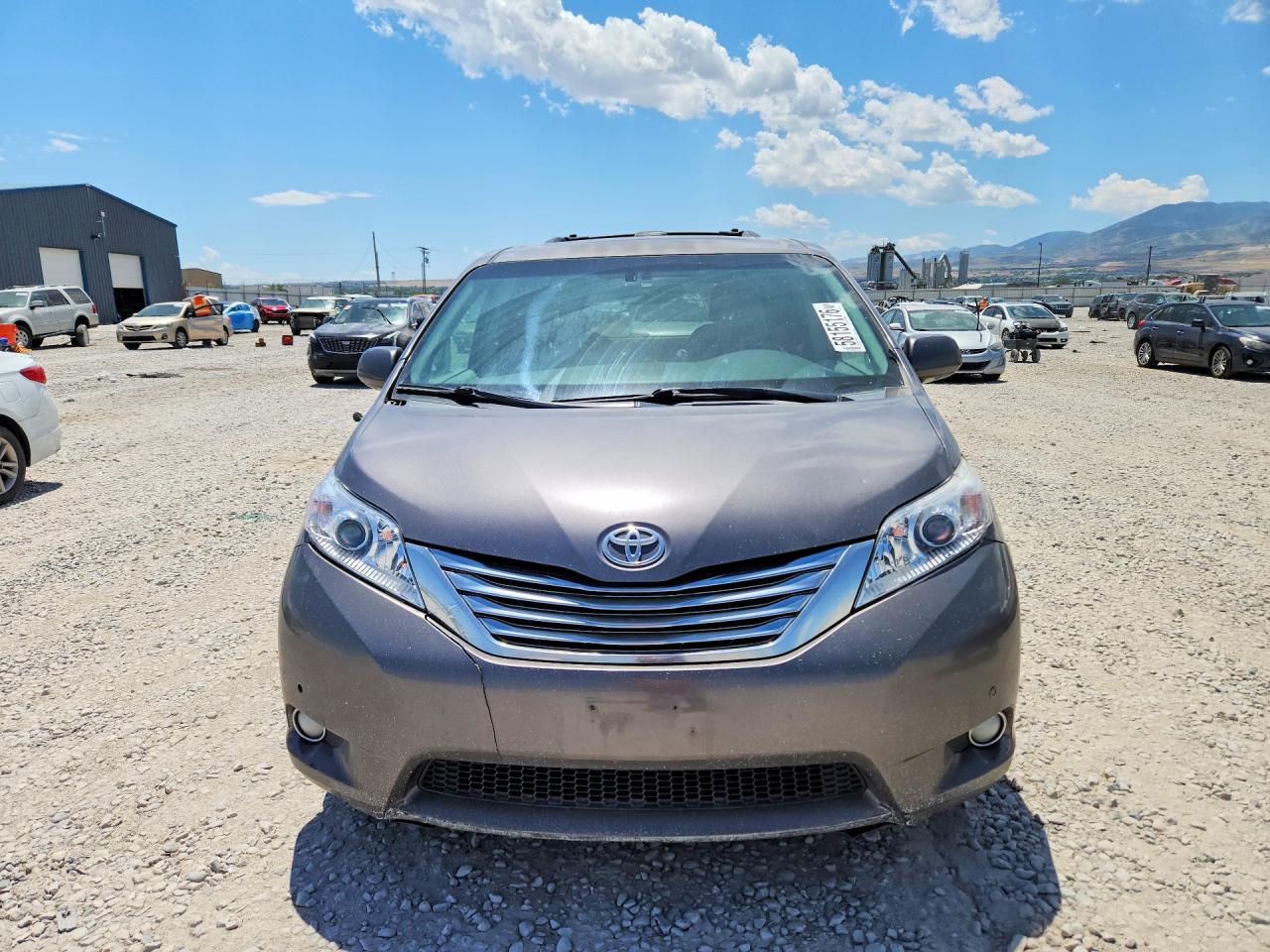 2011 Toyota Sienna Limited 7-passenger Gray vin: 5TDDK3DC2BS010367