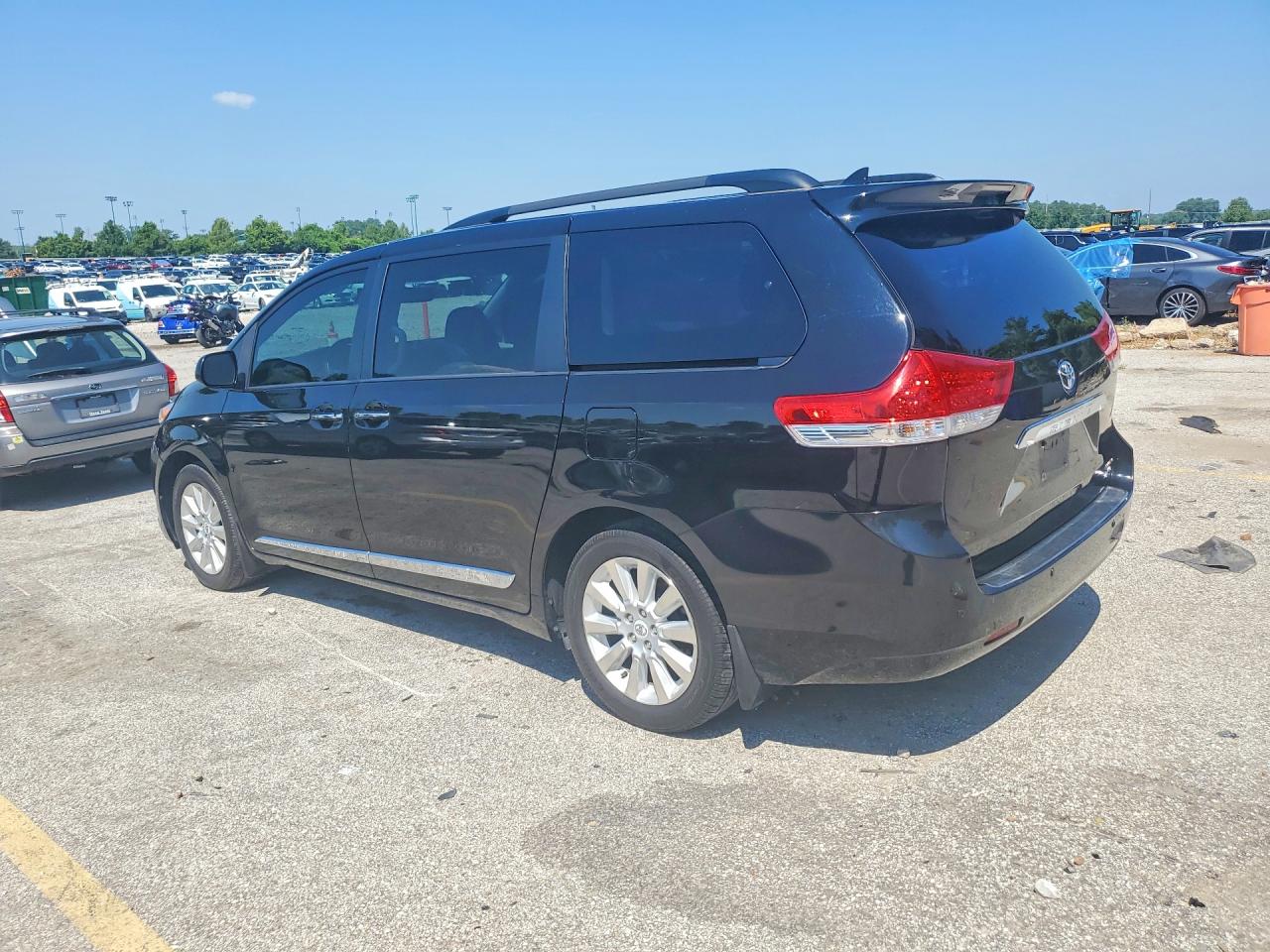 2012 Toyota Sienna Limited 7-passenger Black vin: 5TDDK3DC2CS042396