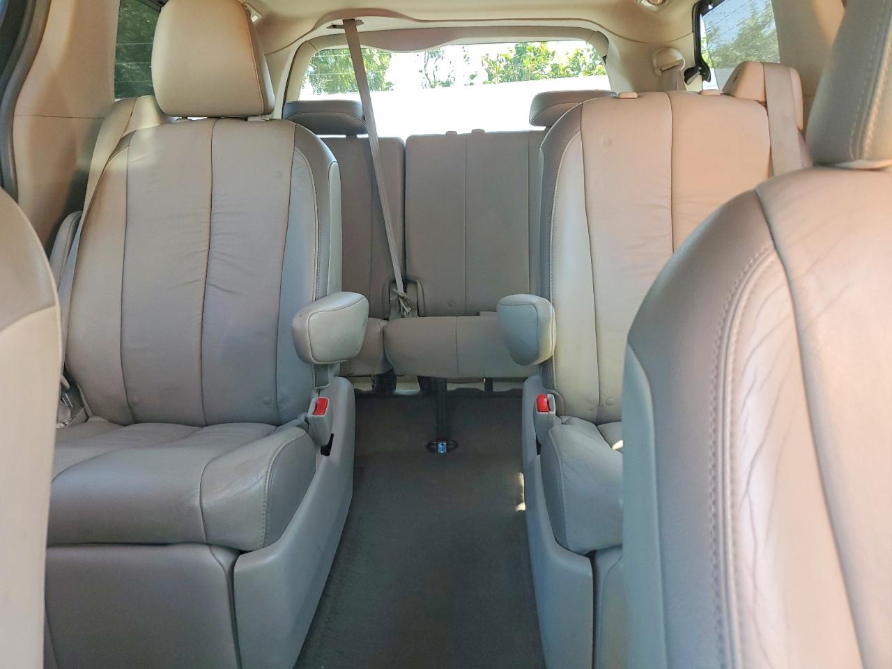 2012 Toyota Sienna Limited 7-passenger Black vin: 5TDDK3DC2CS042396