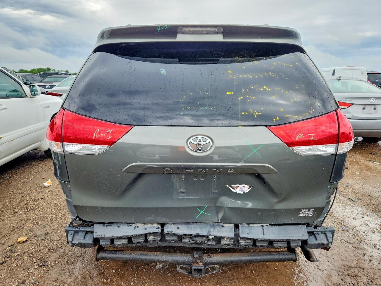 2012 Toyota Sienna Серый vin: 5TDDK3DC2CS044357