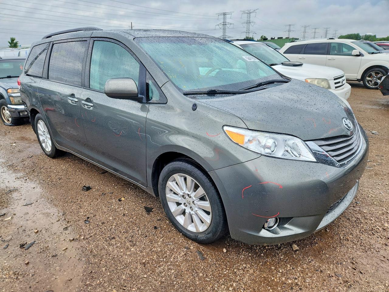 2012 Toyota Sienna Серый vin: 5TDDK3DC2CS044357