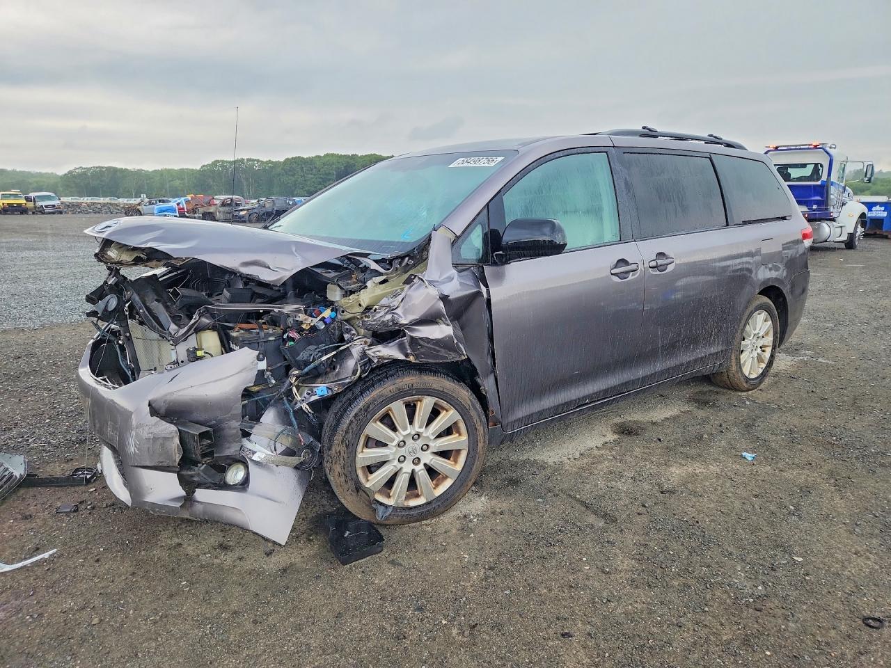 2012 Toyota Sienna Xle 7-passenger Серый vin: 5TDDK3DC2CS046223