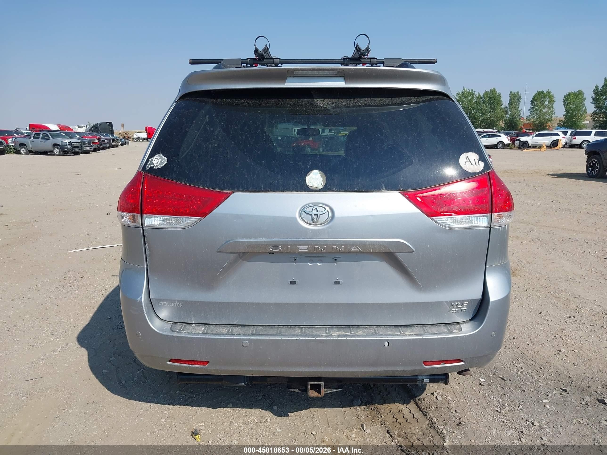 2013 Toyota Sienna Xle 7 Passenger Silver vin: 5TDDK3DC2DS056820