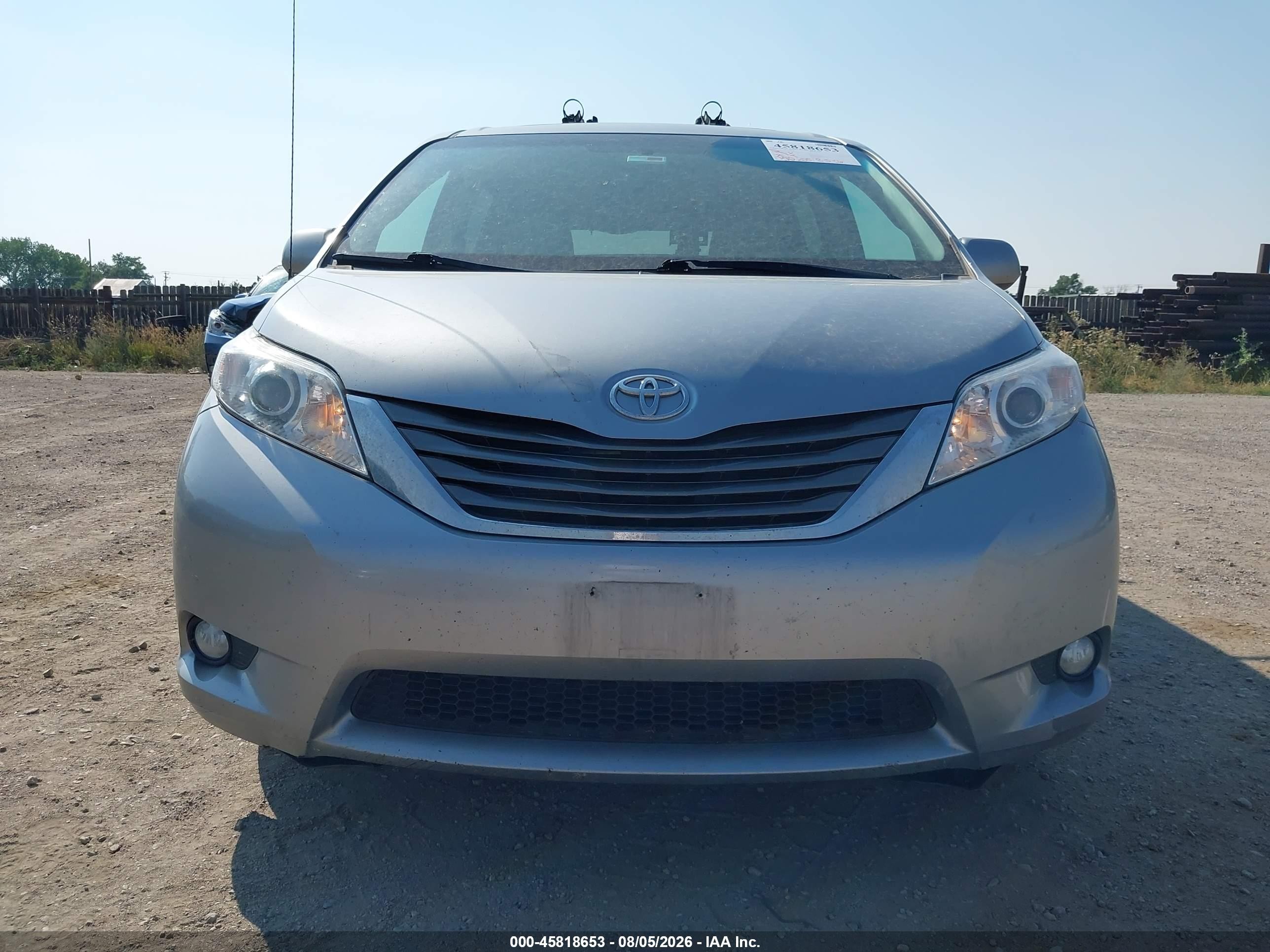 2013 Toyota Sienna Xle 7 Passenger Silver vin: 5TDDK3DC2DS056820