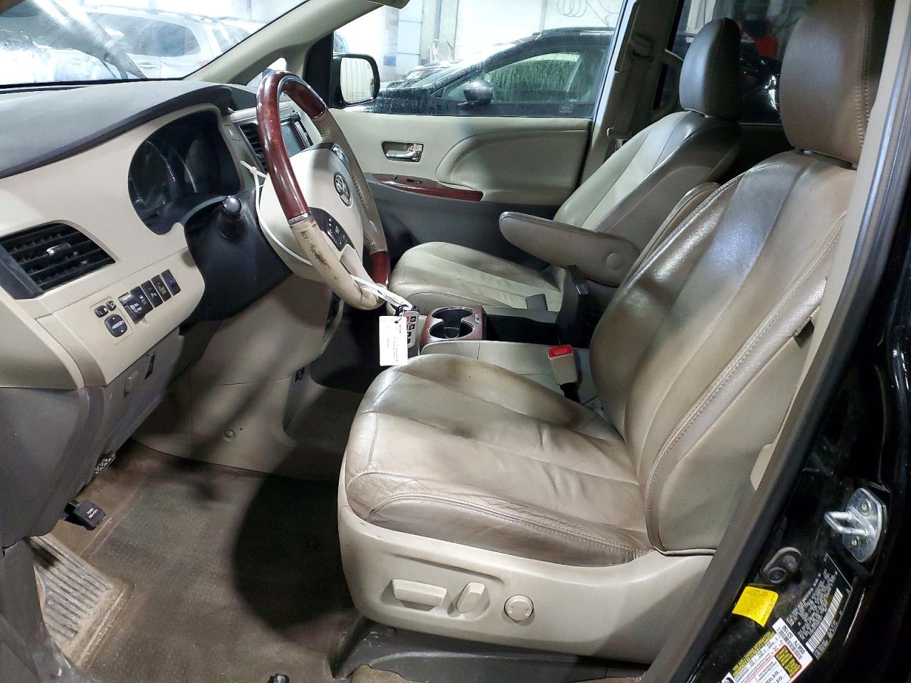 2013 Toyota Sienna Limited 7-passenger Черный vin: 5TDDK3DC2DS057871