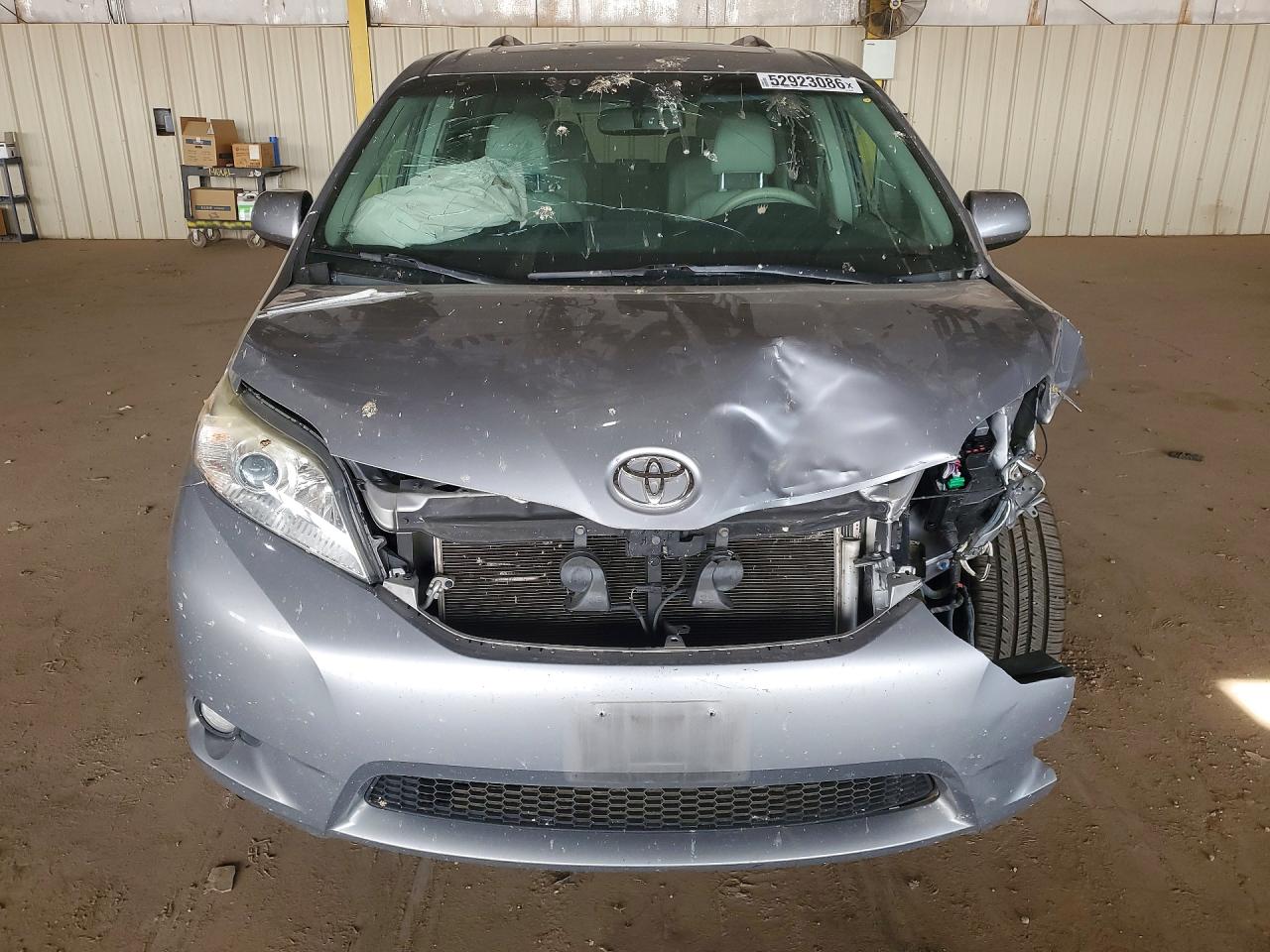 2013 Toyota Sienna Xle 7-passenger Gray vin: 5TDDK3DC2DS067350
