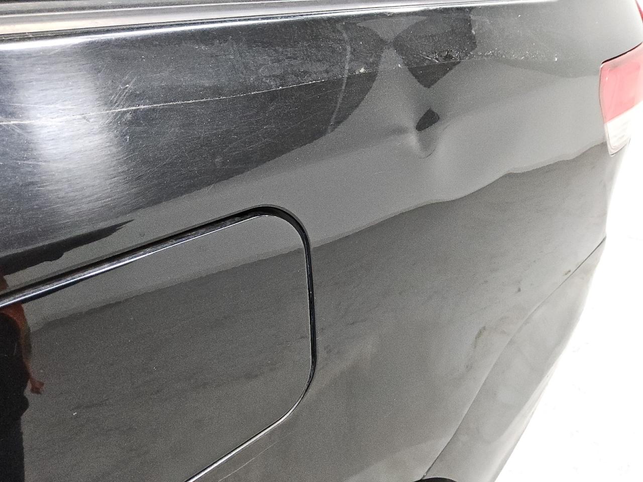 2014 Toyota Sienna Xle 7-passenger Black vin: 5TDDK3DC2ES086935 Damage: Left Qtr Panel, Dent(S) W/ Paint Dmg, 4 To 5 Inches