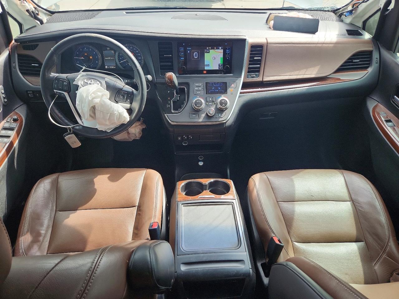 2015 Toyota Sienna Limited 7-passenger White vin: 5TDDK3DC2FS095250