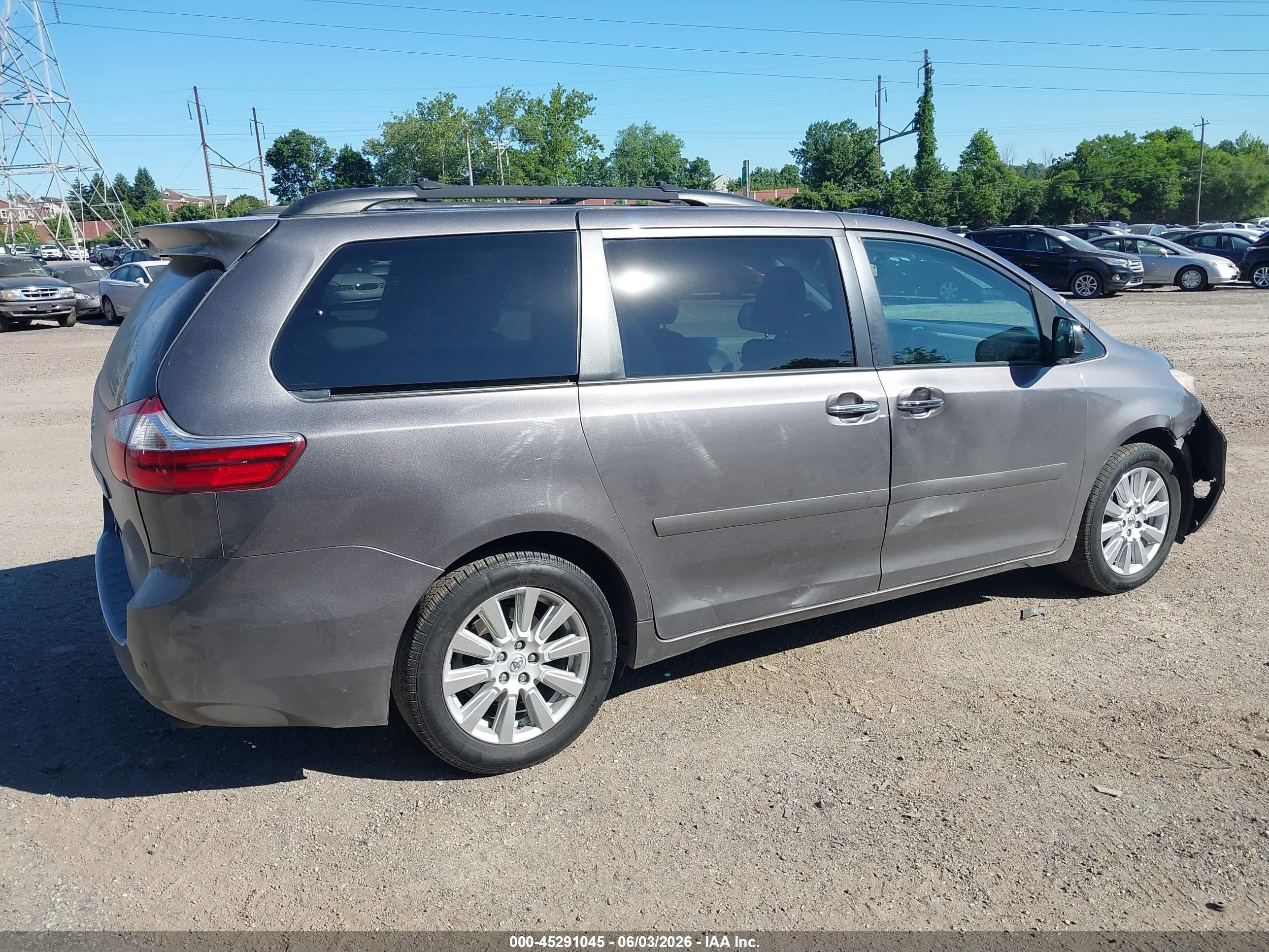 2015 Toyota Sienna Xle Premium 7 Passenger Gray vin: 5TDDK3DC2FS116842