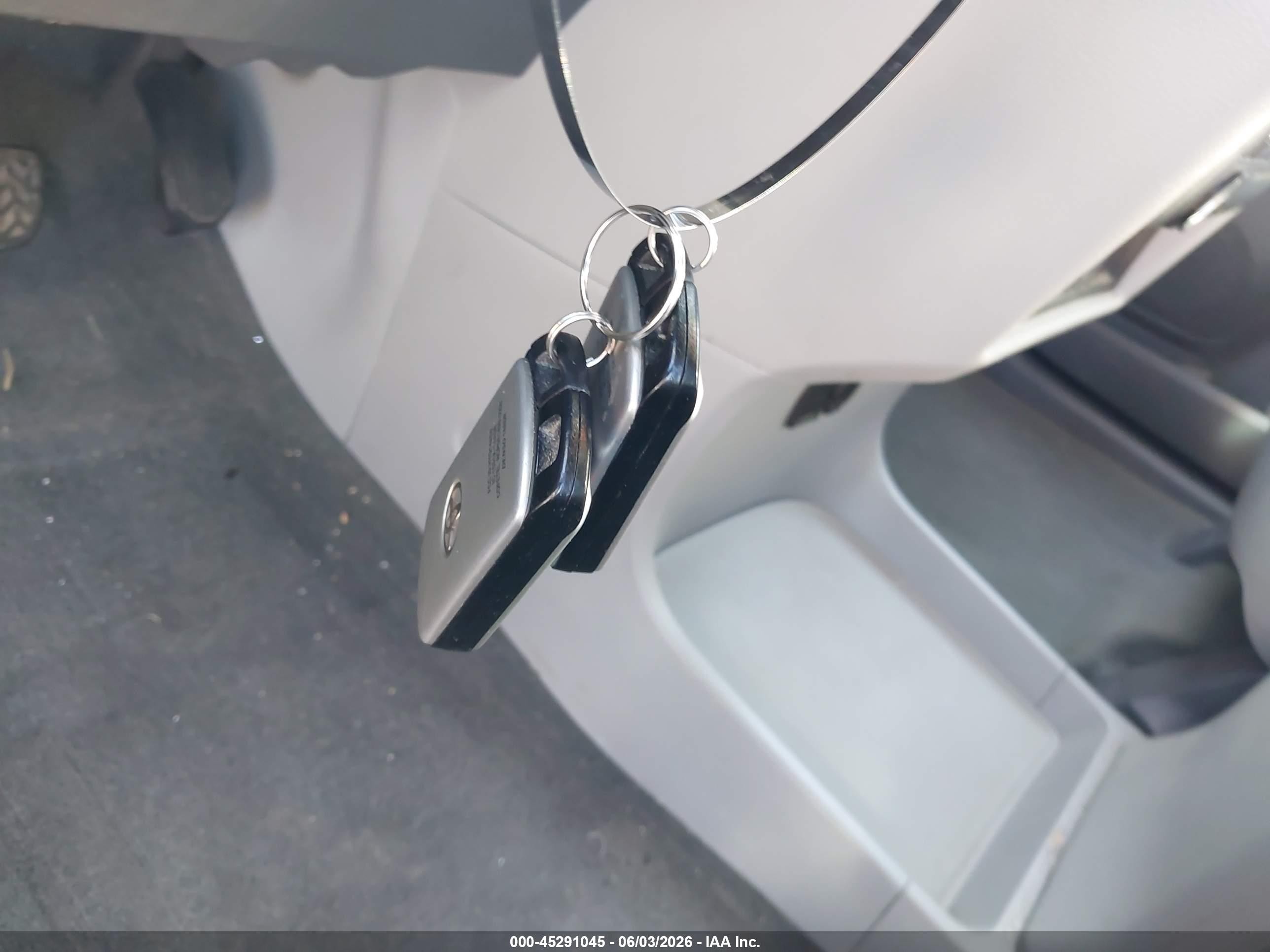 2015 Toyota Sienna Xle Premium 7 Passenger Gray vin: 5TDDK3DC2FS116842