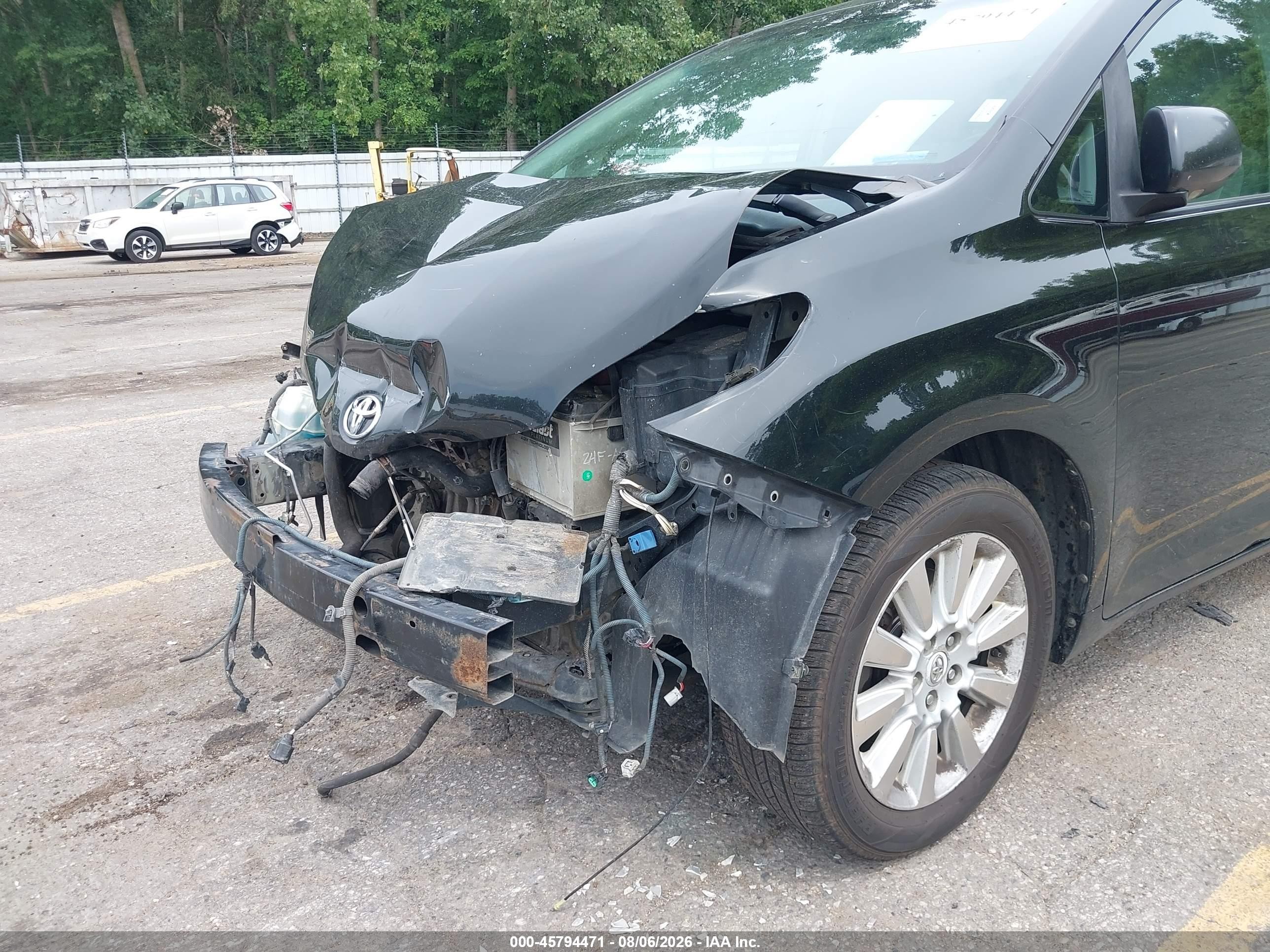 2011 Toyota Sienna Limited Black vin: 5TDDK3DC3BS006764