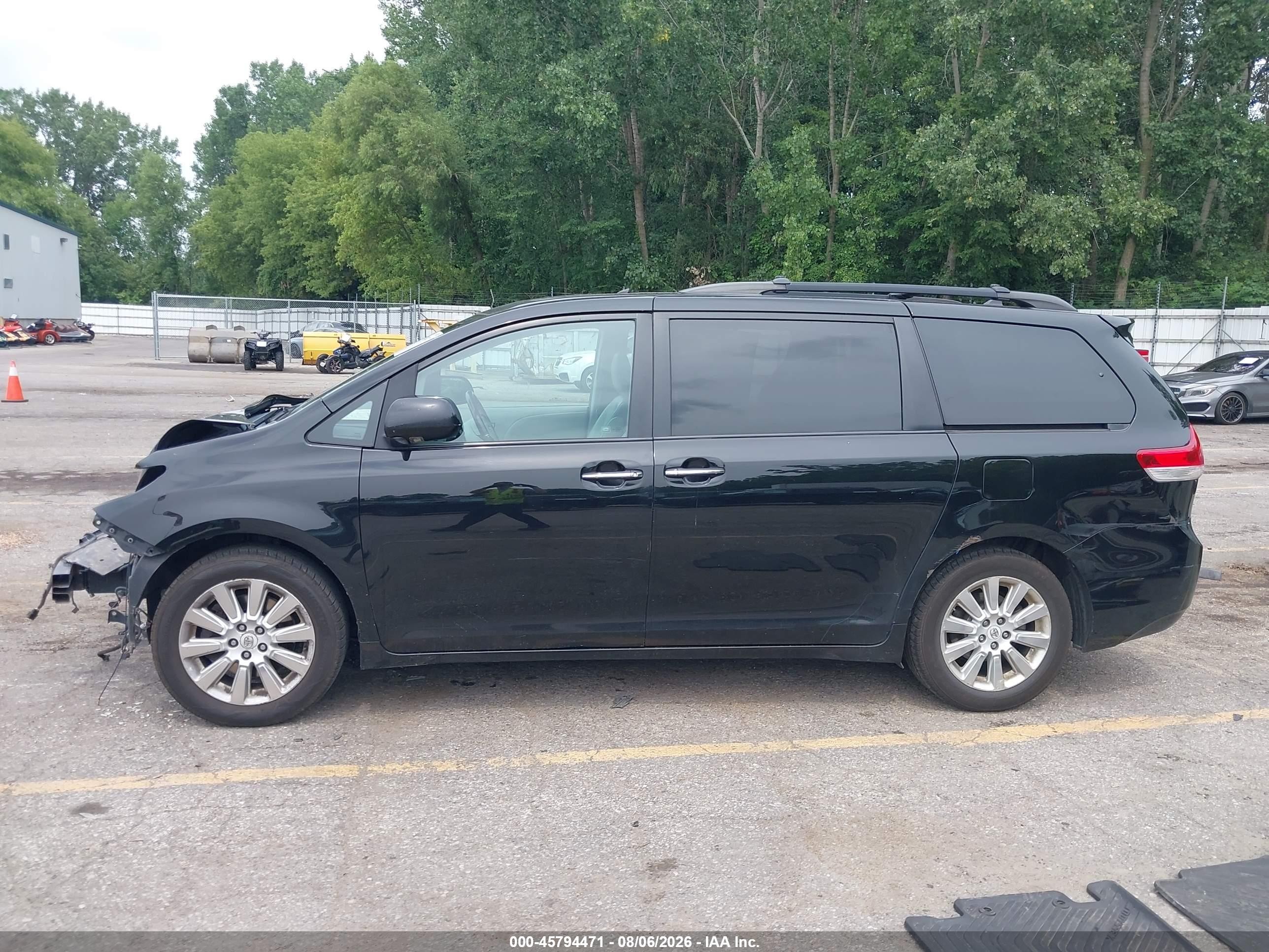 2011 Toyota Sienna Limited Black vin: 5TDDK3DC3BS006764