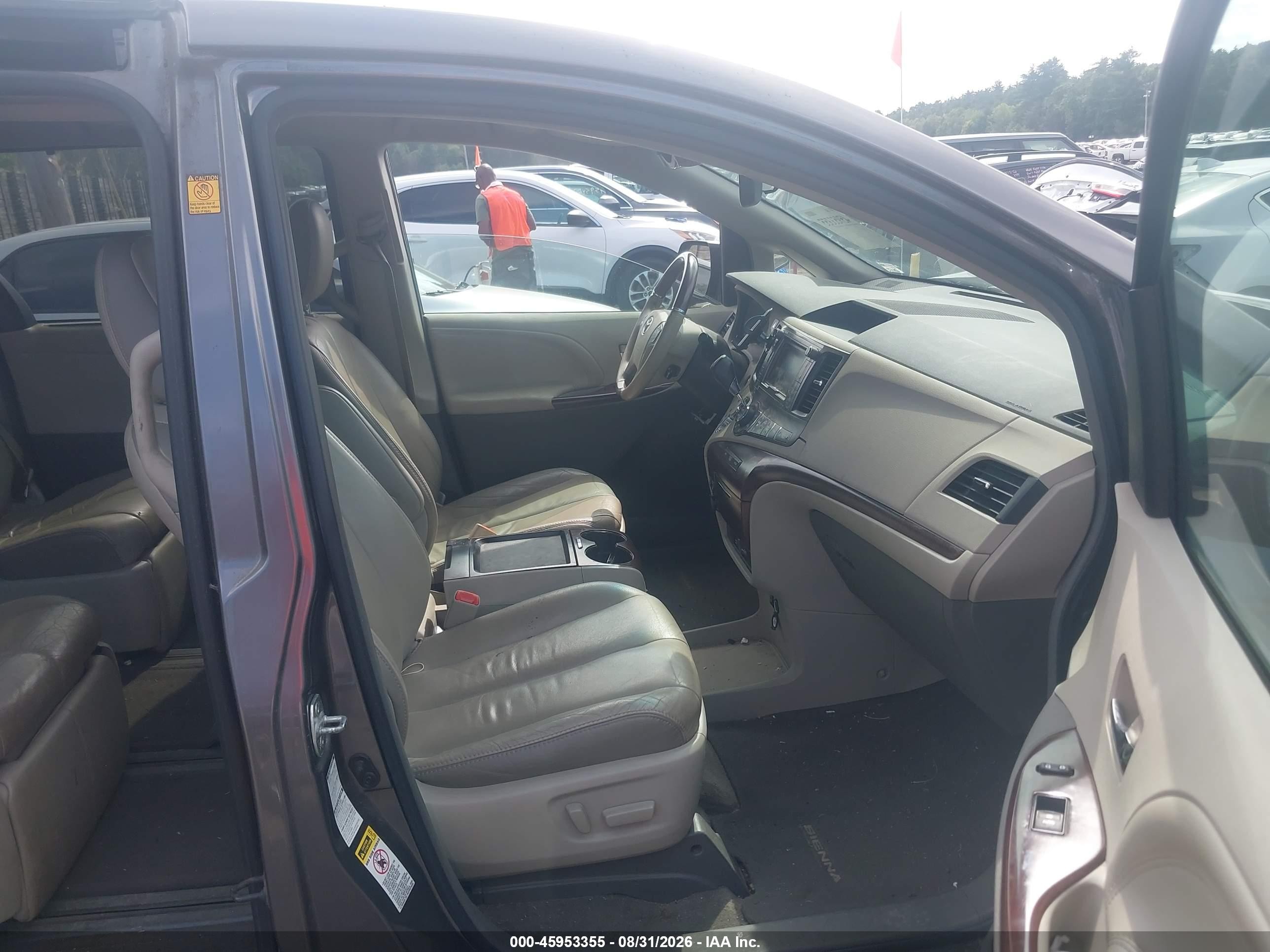 2011 Toyota Sienna Limited Gray vin: 5TDDK3DC3BS029297