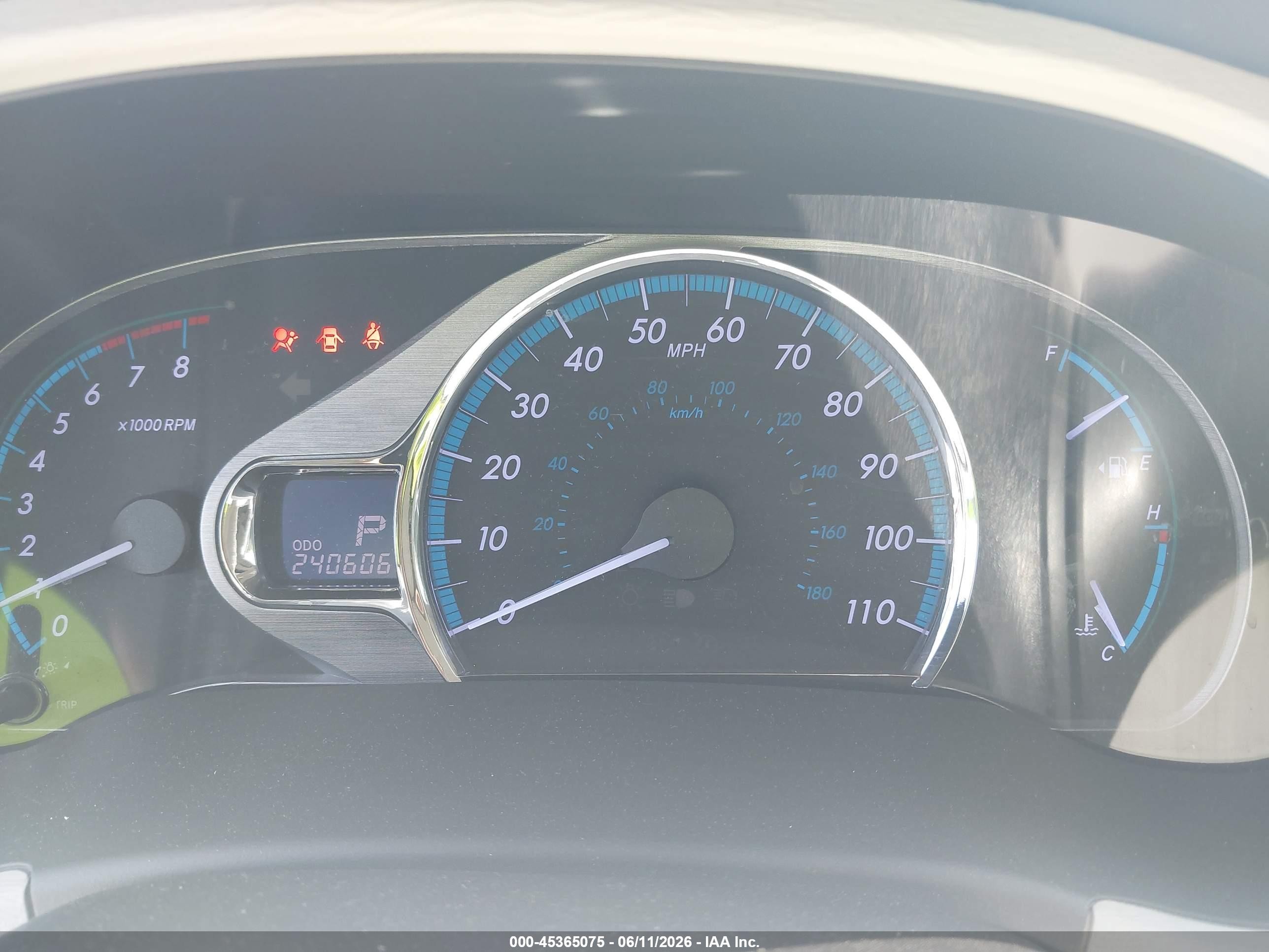 2012 Toyota Sienna Xle 7 Passenger Silver vin: 5TDDK3DC3CS031424