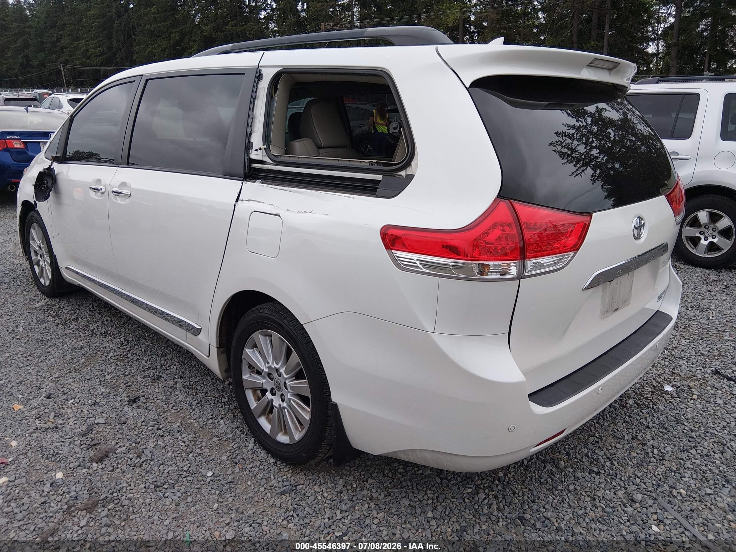 2012 Toyota Sienna Limited 7 Passenger White vin: 5TDDK3DC3CS032153