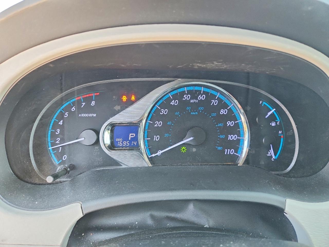 2012 Toyota Sienna Xle 7-passenger Silver vin: 5TDDK3DC3CS038907