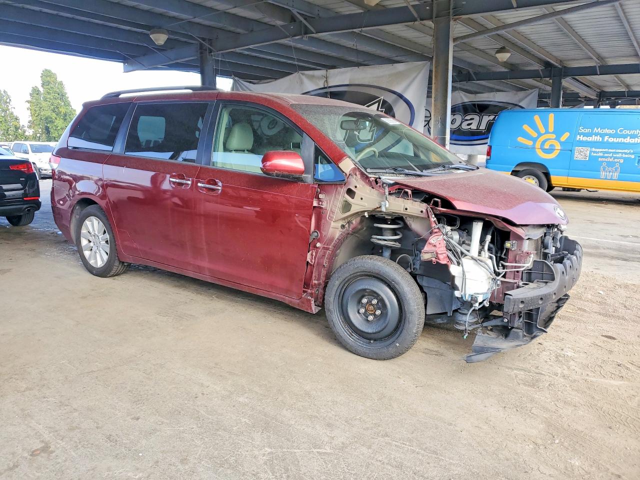 2012 Toyota Sienna Xle 7-passenger Бордовый vin: 5TDDK3DC3CS048823