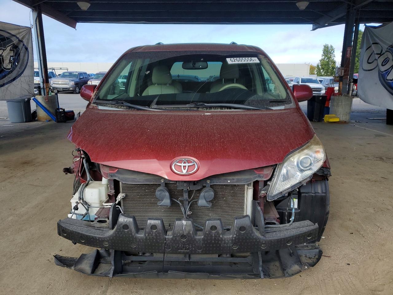 2012 Toyota Sienna Xle 7-passenger Бордовый vin: 5TDDK3DC3CS048823