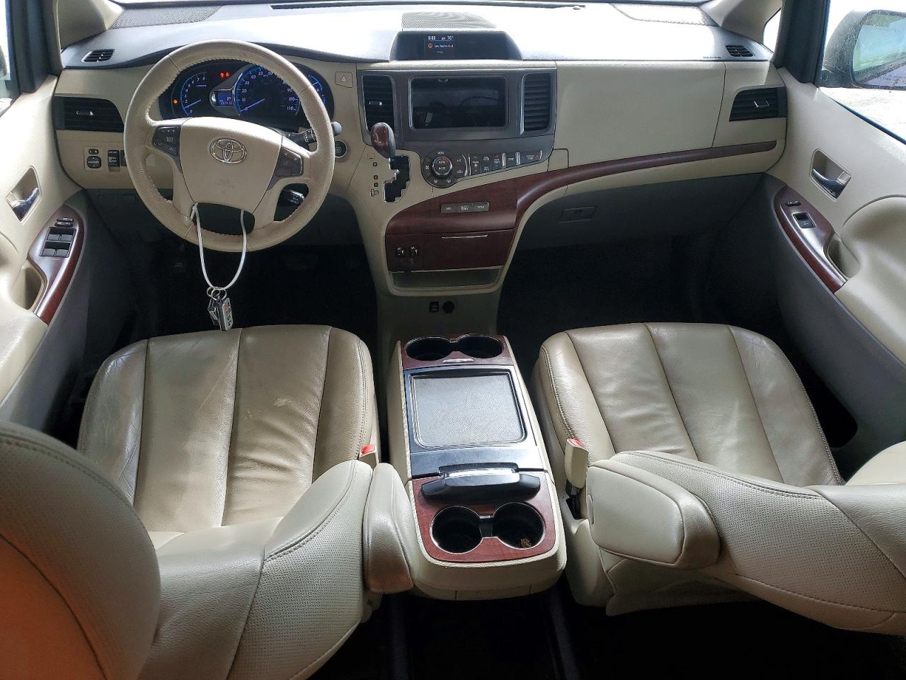 2012 Toyota Sienna Xle 7-passenger Бордовый vin: 5TDDK3DC3CS048823