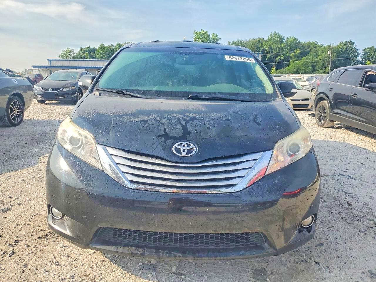 2013 Toyota Sienna Limited 7-passenger Black vin: 5TDDK3DC3DS061119