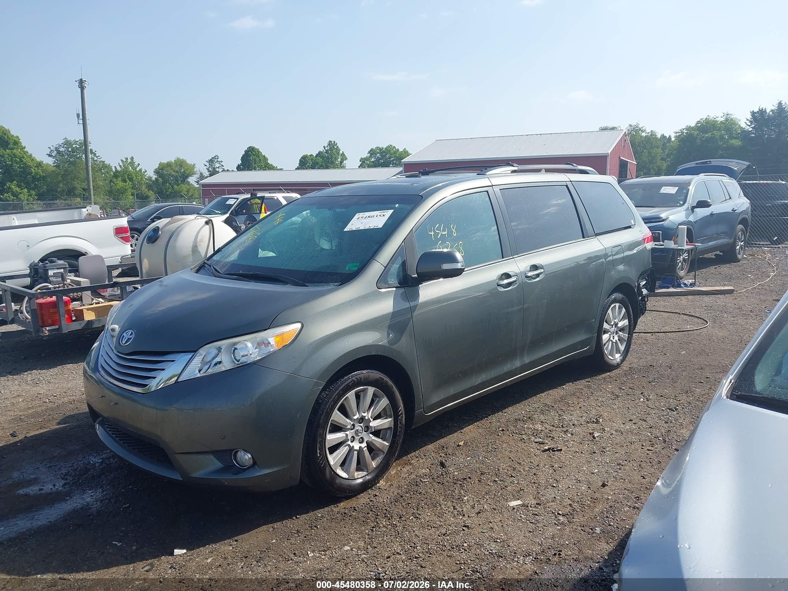 2013 Toyota Sienna Limited 7 Passenger Gray vin: 5TDDK3DC3DS068619