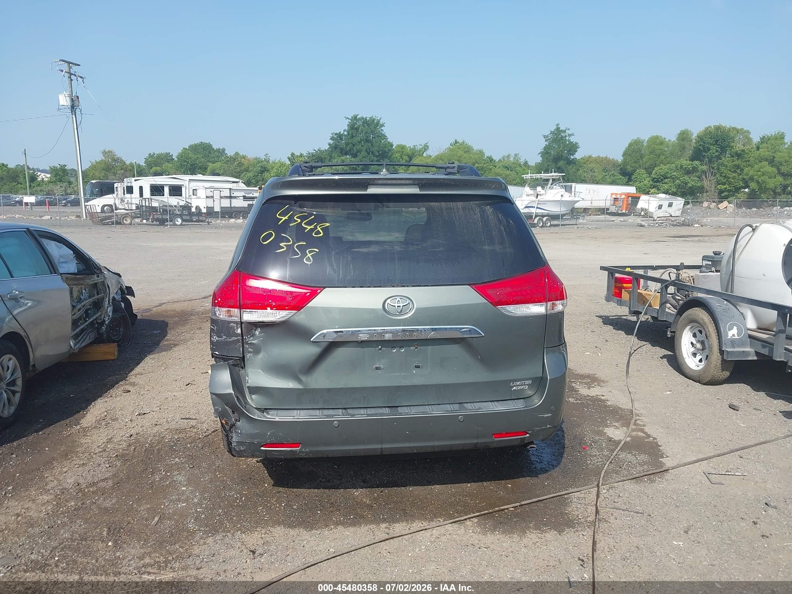 2013 Toyota Sienna Limited 7 Passenger Gray vin: 5TDDK3DC3DS068619