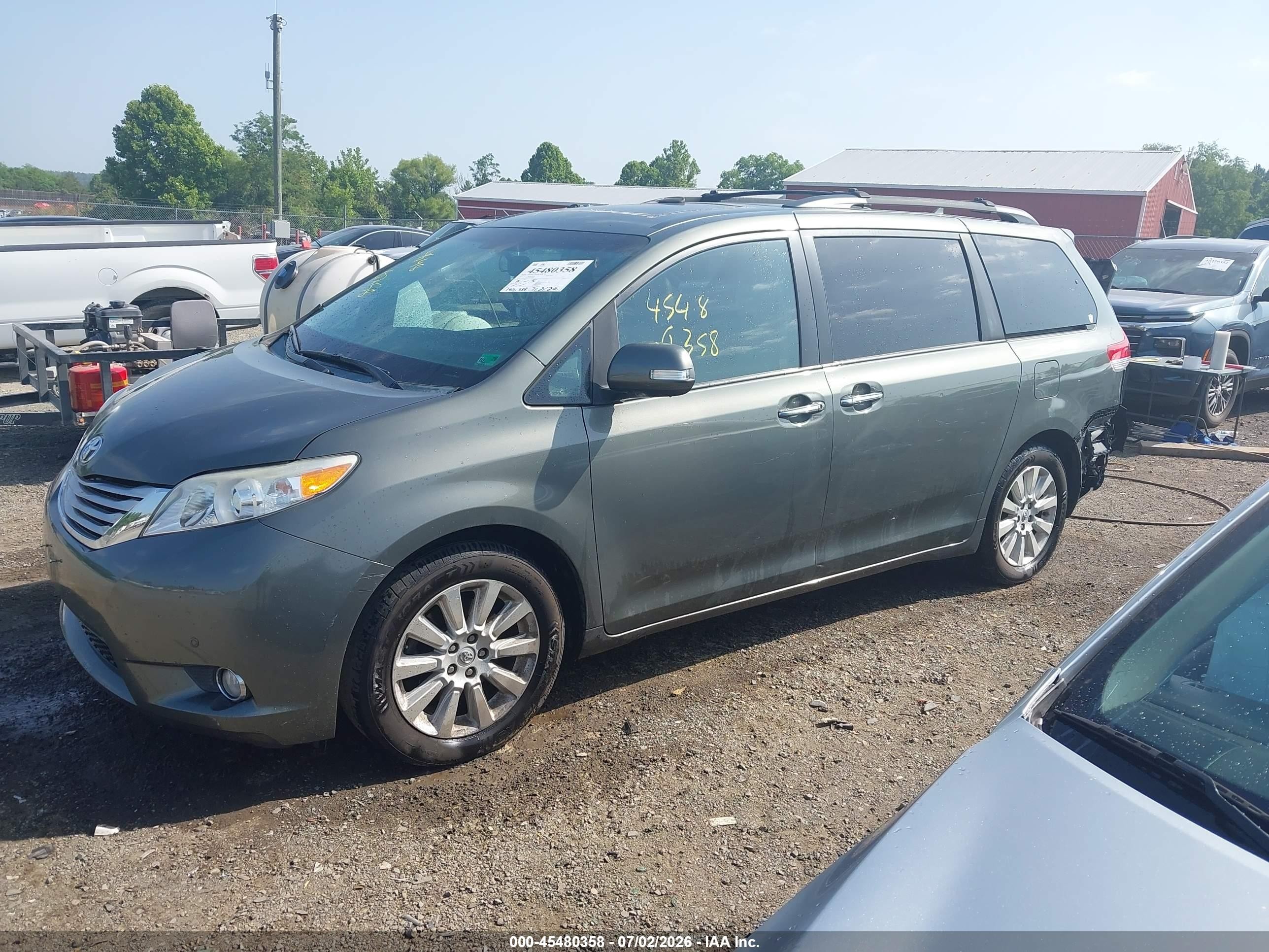 2013 Toyota Sienna Limited 7 Passenger Gray vin: 5TDDK3DC3DS068619
