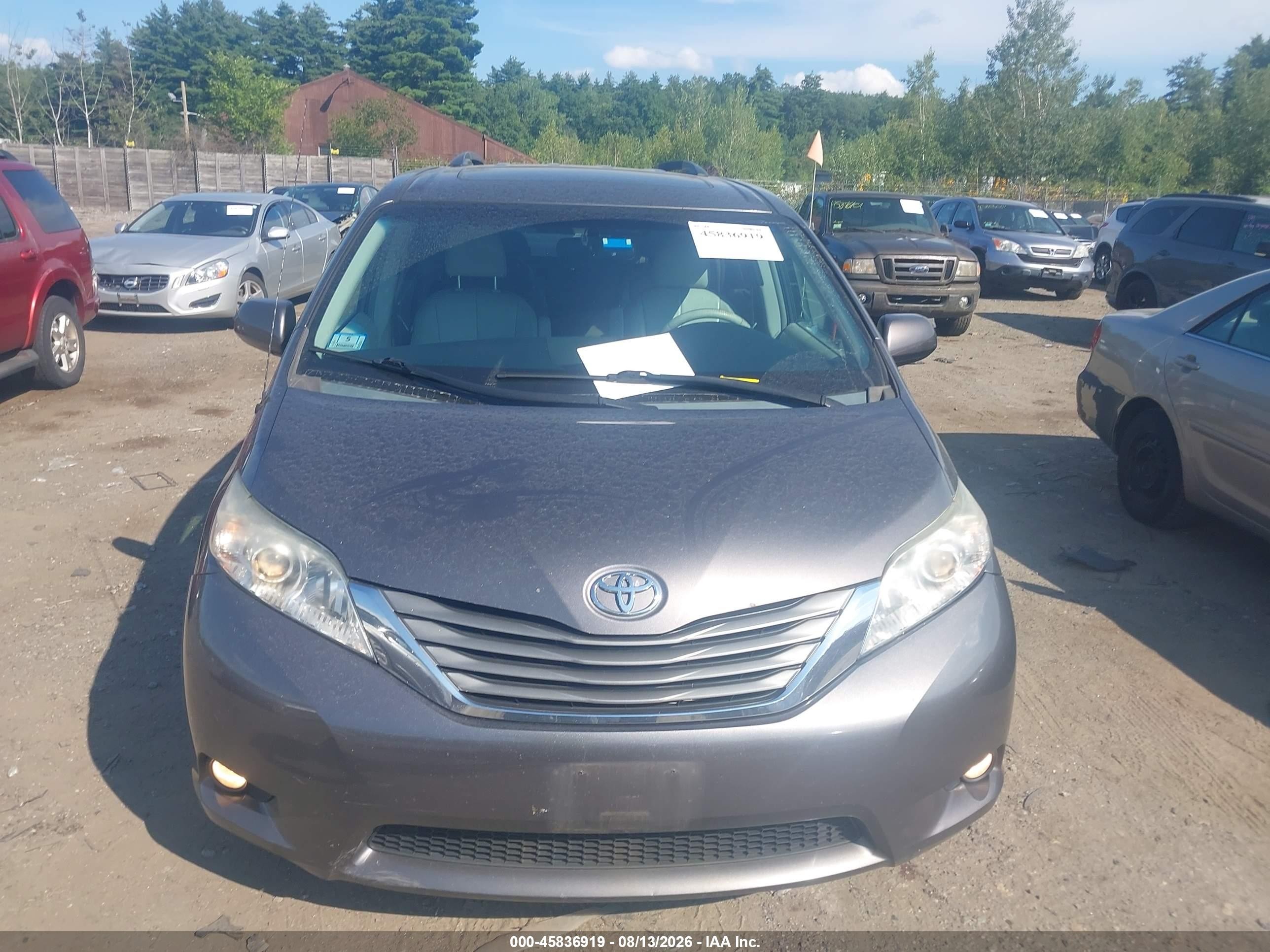 2014 Toyota Sienna Xle 7 Passenger Gold vin: 5TDDK3DC3ES086121