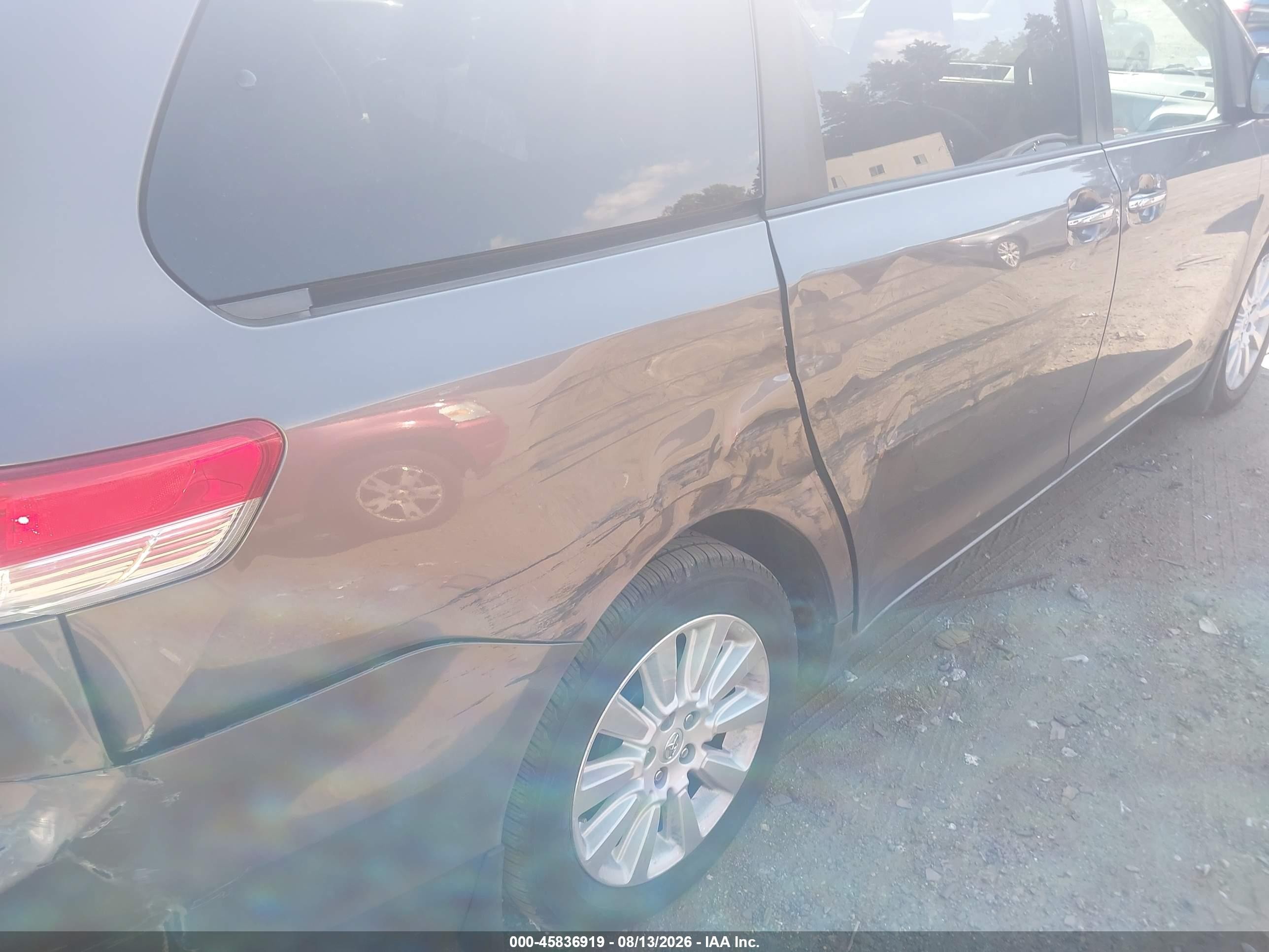 2014 Toyota Sienna Xle 7 Passenger Gold vin: 5TDDK3DC3ES086121