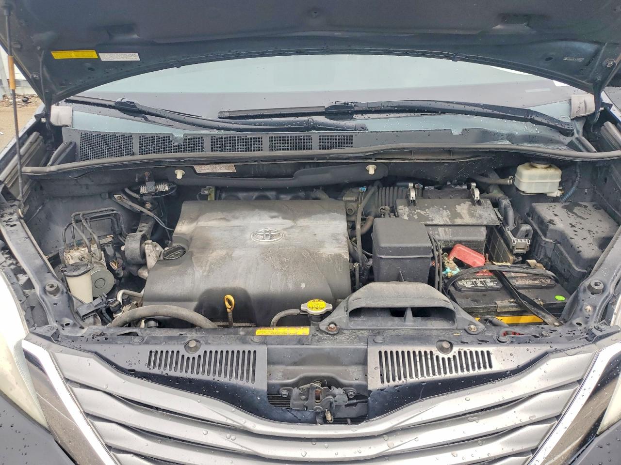 2014 Toyota Sienna Xle 7-passenger Black vin: 5TDDK3DC3ES089407