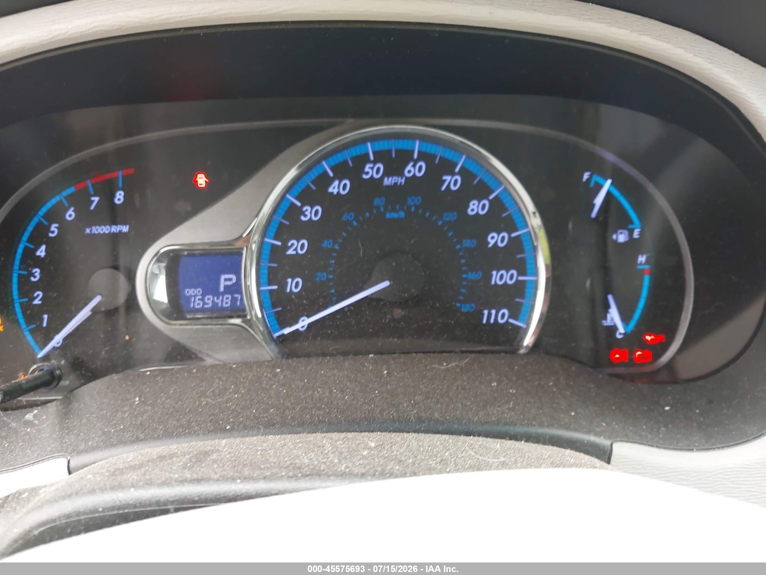 2014 Toyota Sienna Xle 7 Passenger Silver vin: 5TDDK3DC3ES093103
