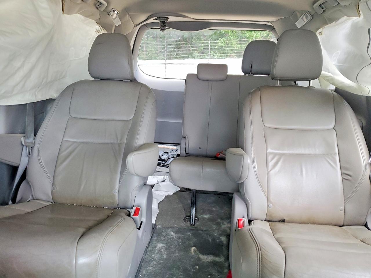 2015 Toyota Sienna Xle 7-passenger Gray vin: 5TDDK3DC3FS097668