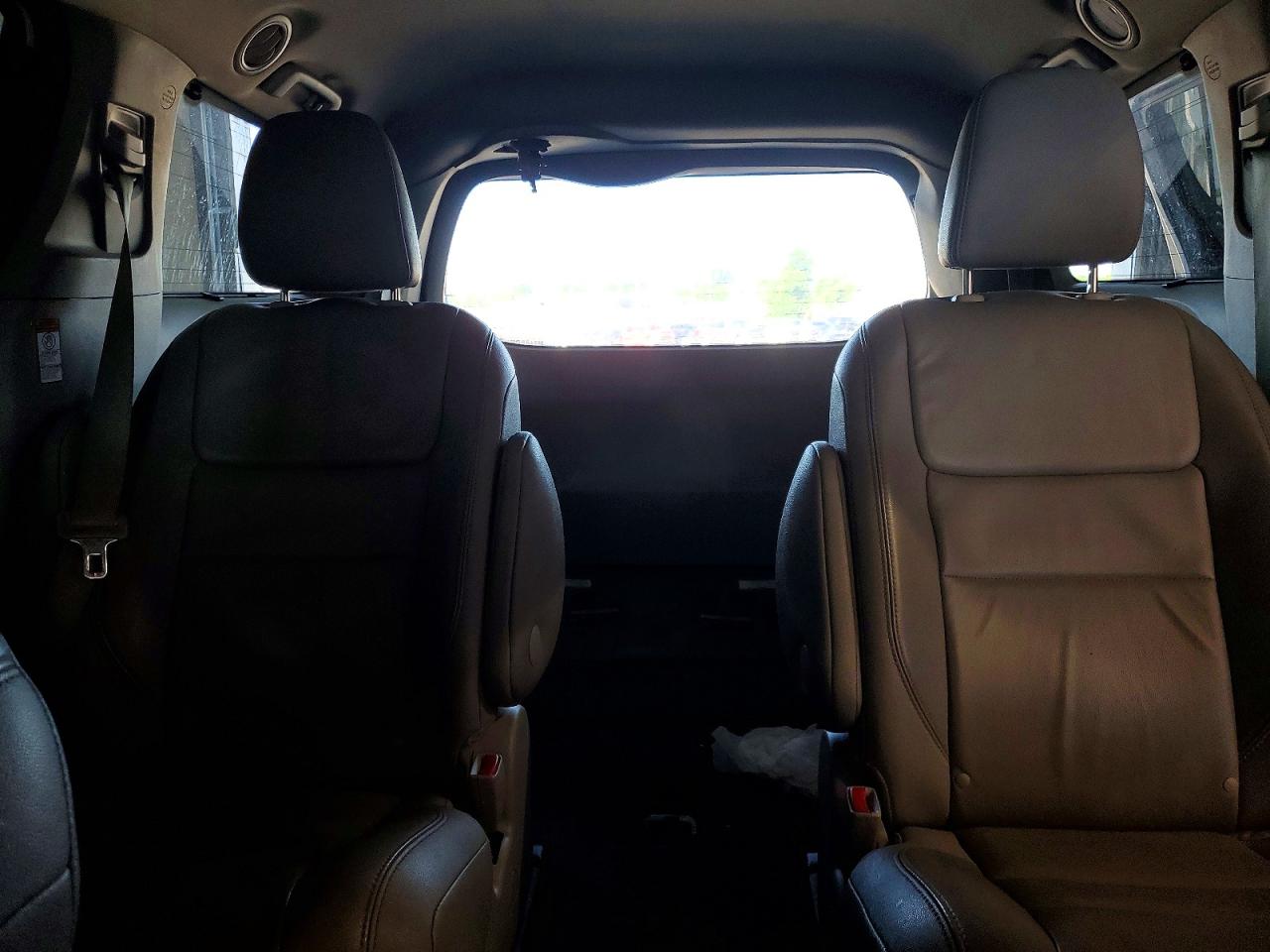 2015 Toyota Sienna Xle Premium 7-passenger White vin: 5TDDK3DC3FS101461