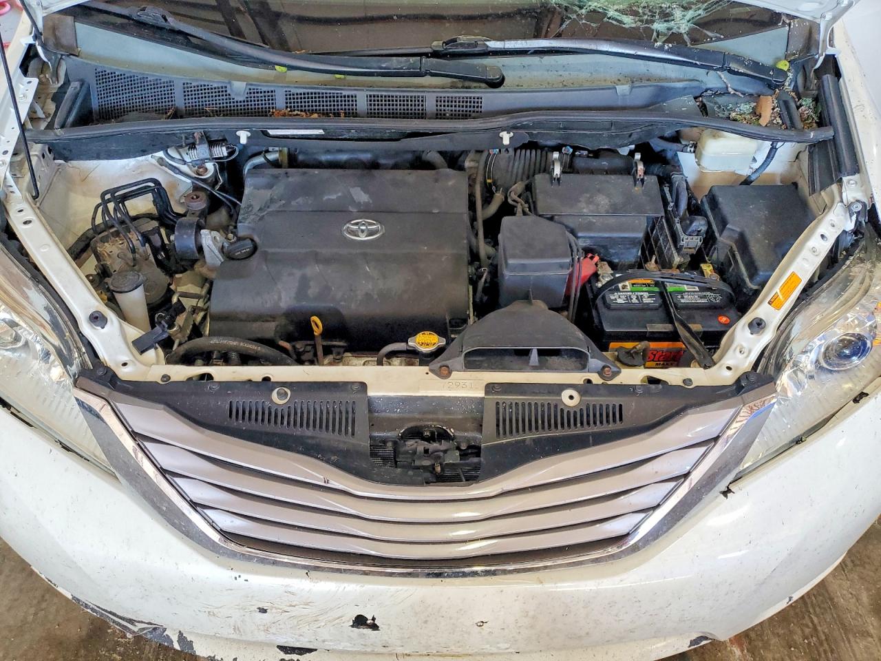 2015 Toyota Sienna Xle Premium 7-passenger White vin: 5TDDK3DC3FS101461