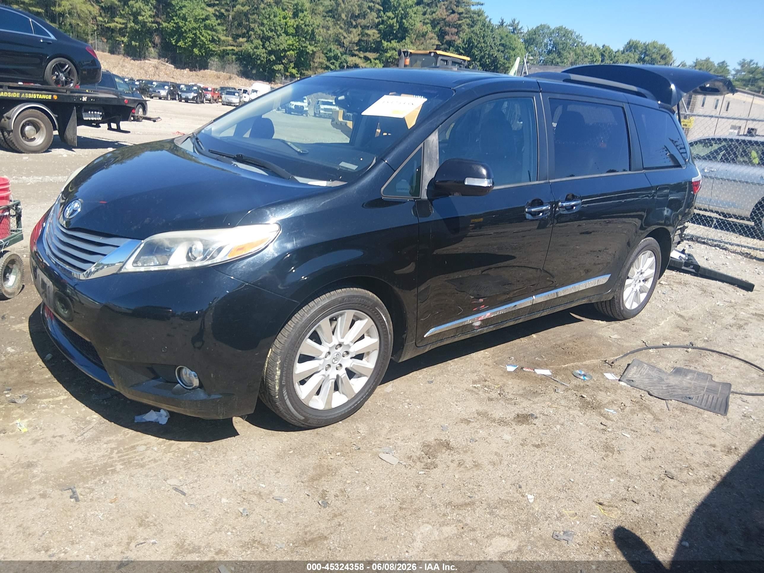 2015 Toyota Sienna Limited Premium 7 Passenger Black vin: 5TDDK3DC3FS102836