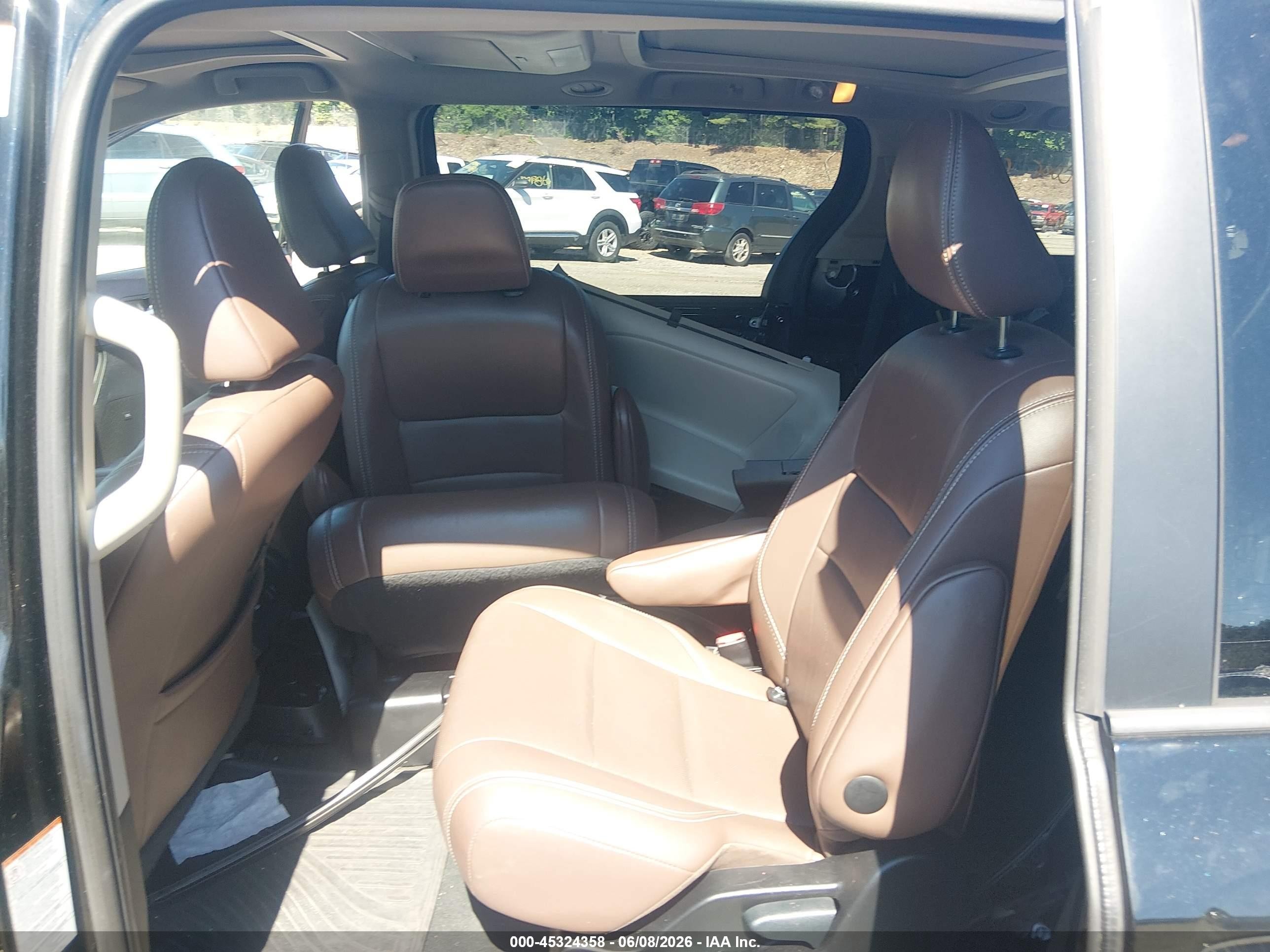 2015 Toyota Sienna Limited Premium 7 Passenger Black vin: 5TDDK3DC3FS102836