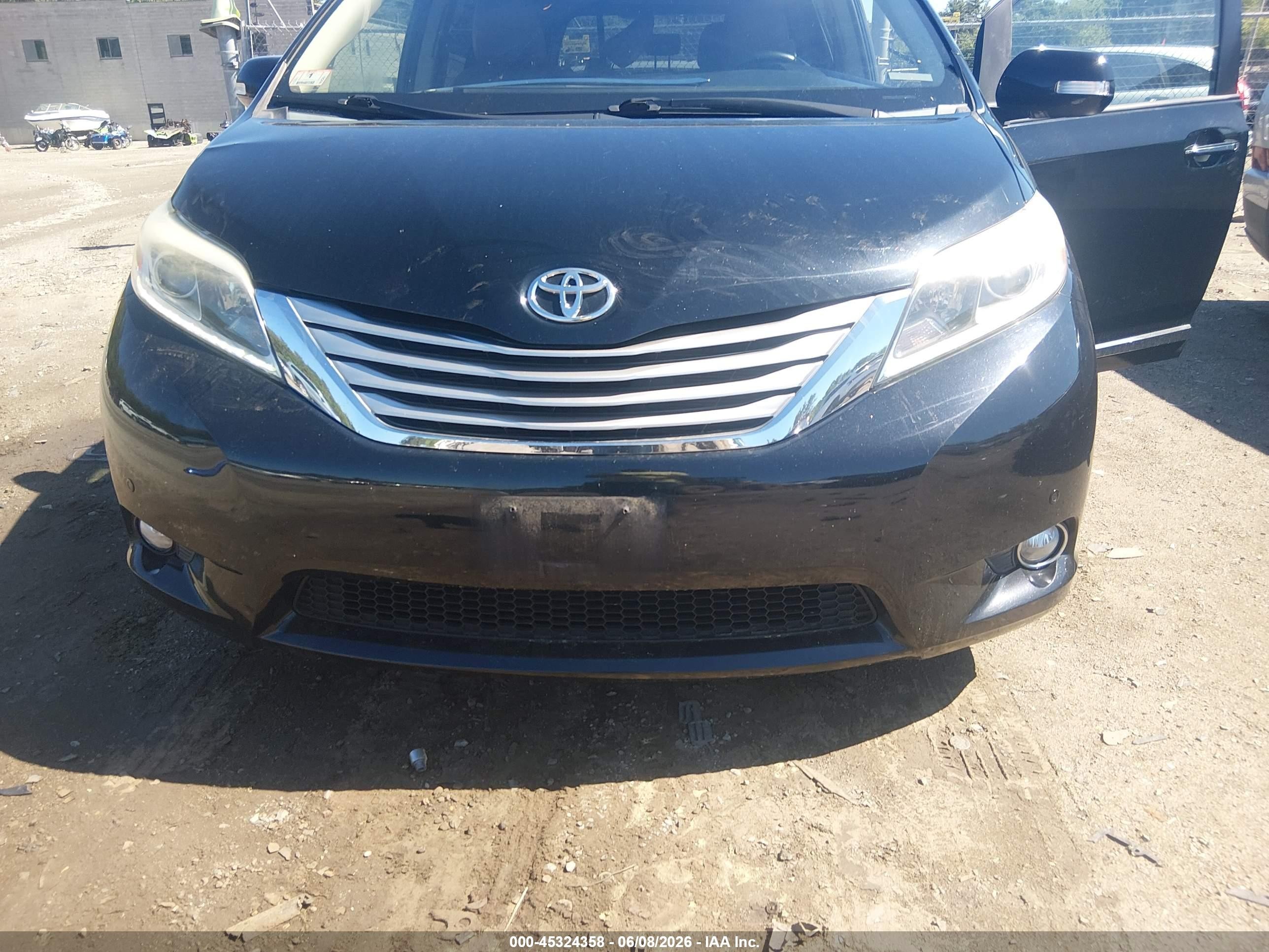 2015 Toyota Sienna Limited Premium 7 Passenger Black vin: 5TDDK3DC3FS102836