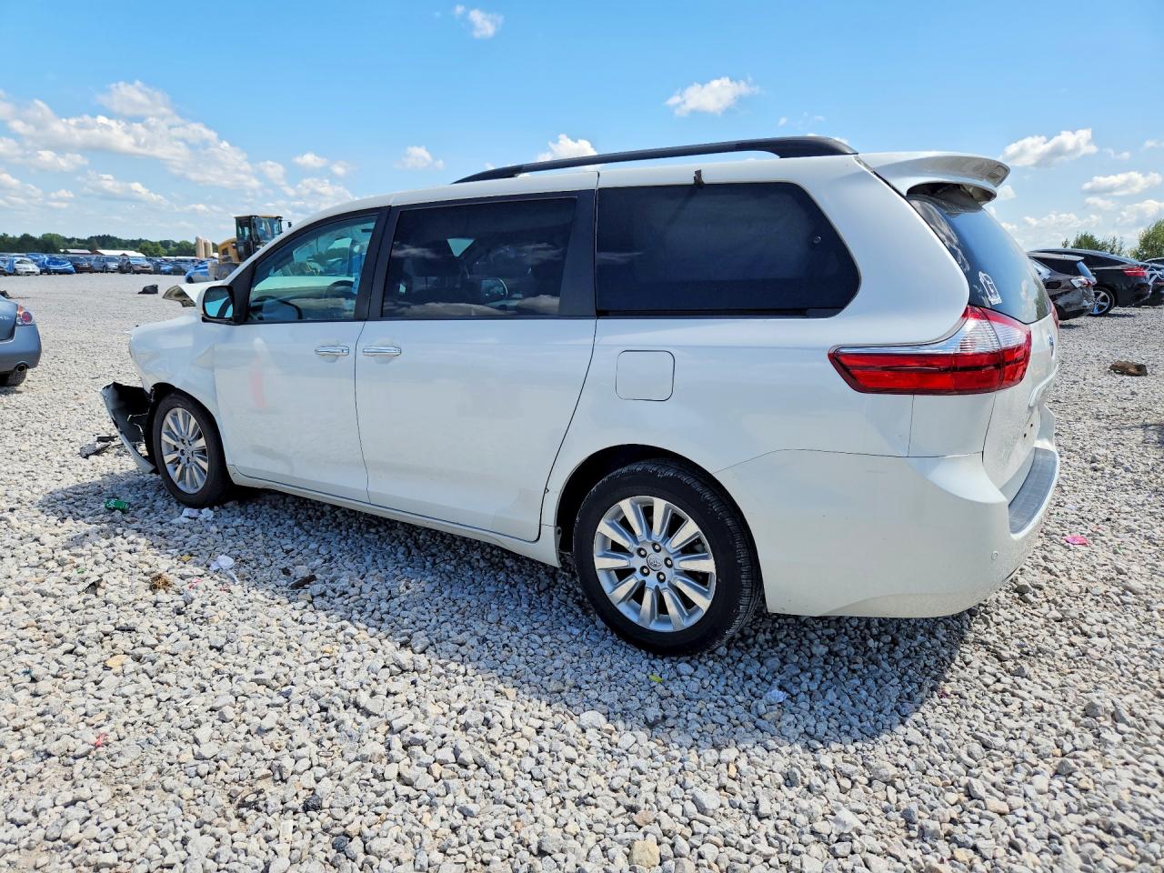 2015 Toyota Sienna Xle Premium 7-passenger White vin: 5TDDK3DC3FS118468