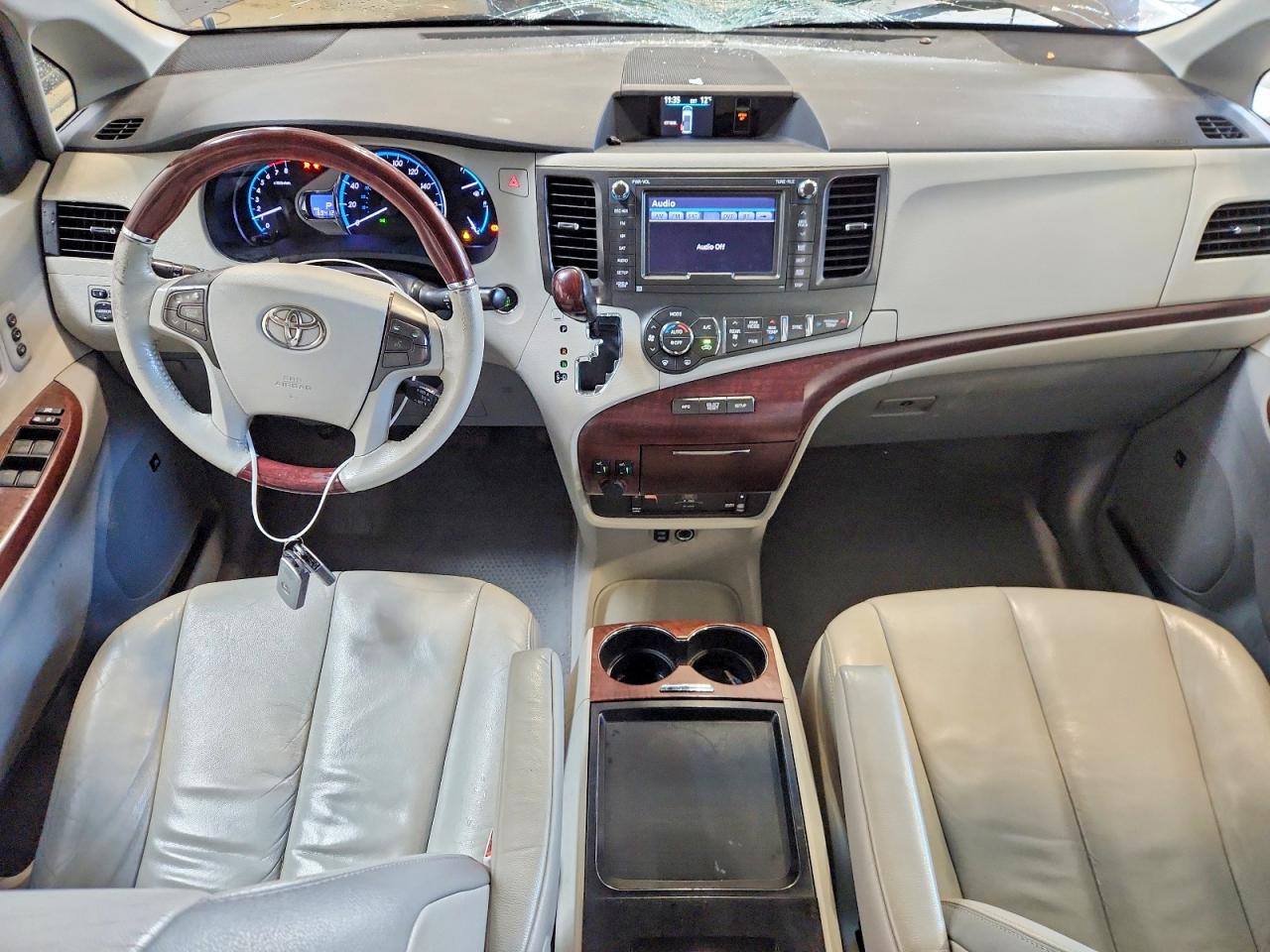 2011 Toyota Sienna Xle 7-passenger Gray vin: 5TDDK3DC4BS006952