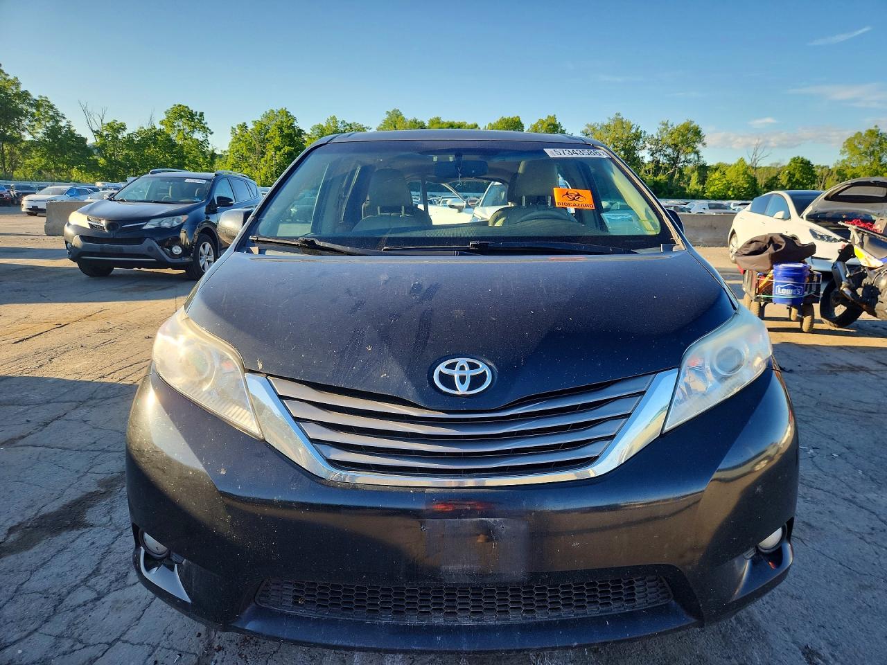 2011 Toyota Sienna Xle 7-passenger Black vin: 5TDDK3DC4BS026859