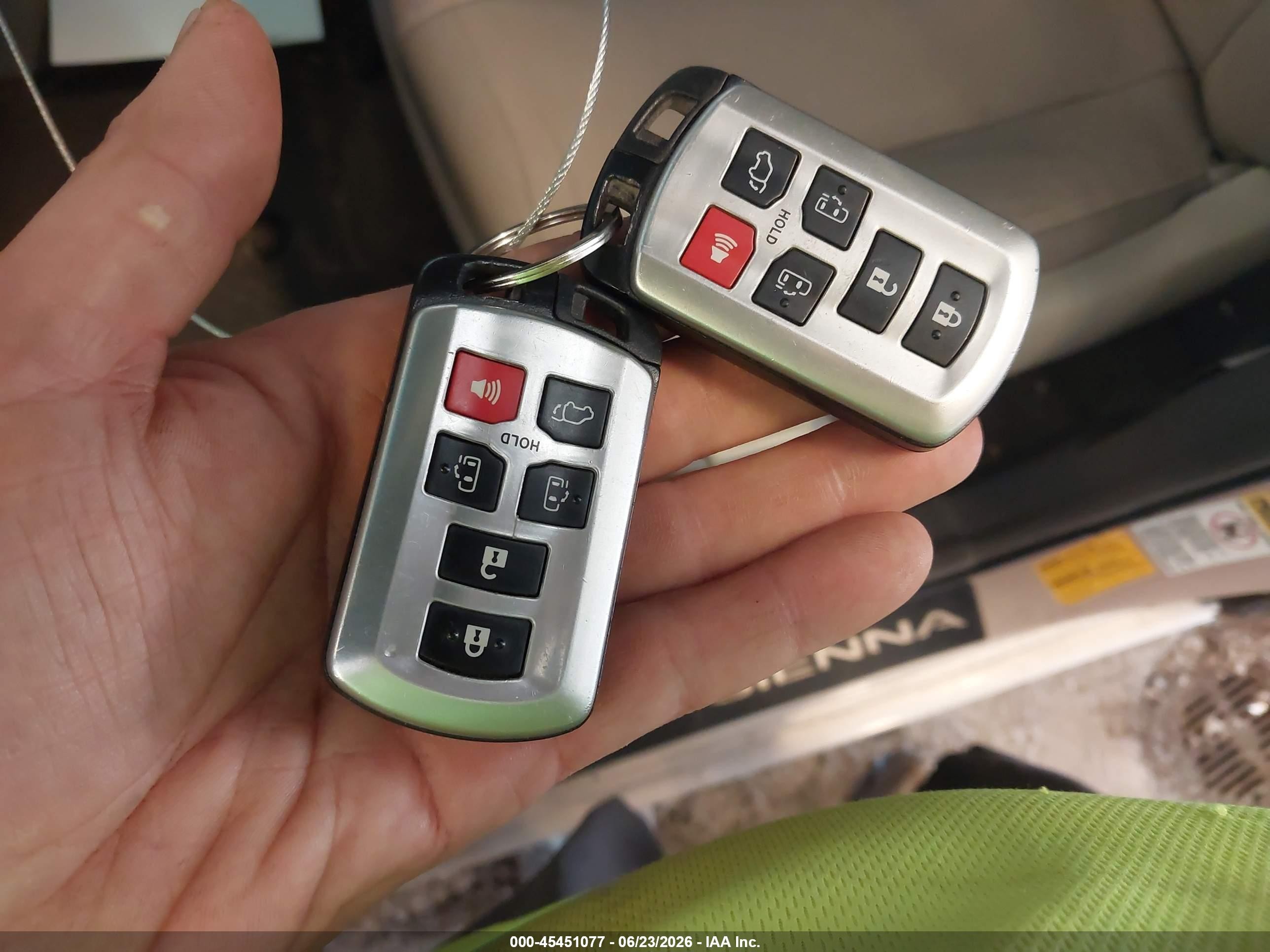 2014 Toyota Sienna Limited 7 Passenger Золотой vin: 5TDDK3DC4ES073250