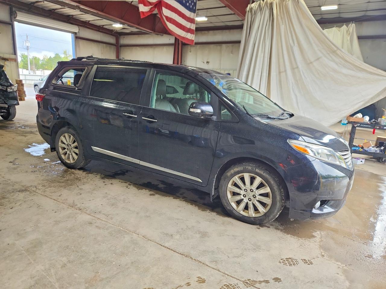 2015 Toyota Sienna Limited Premium 7-passenger Black vin: 5TDDK3DC4FS100416