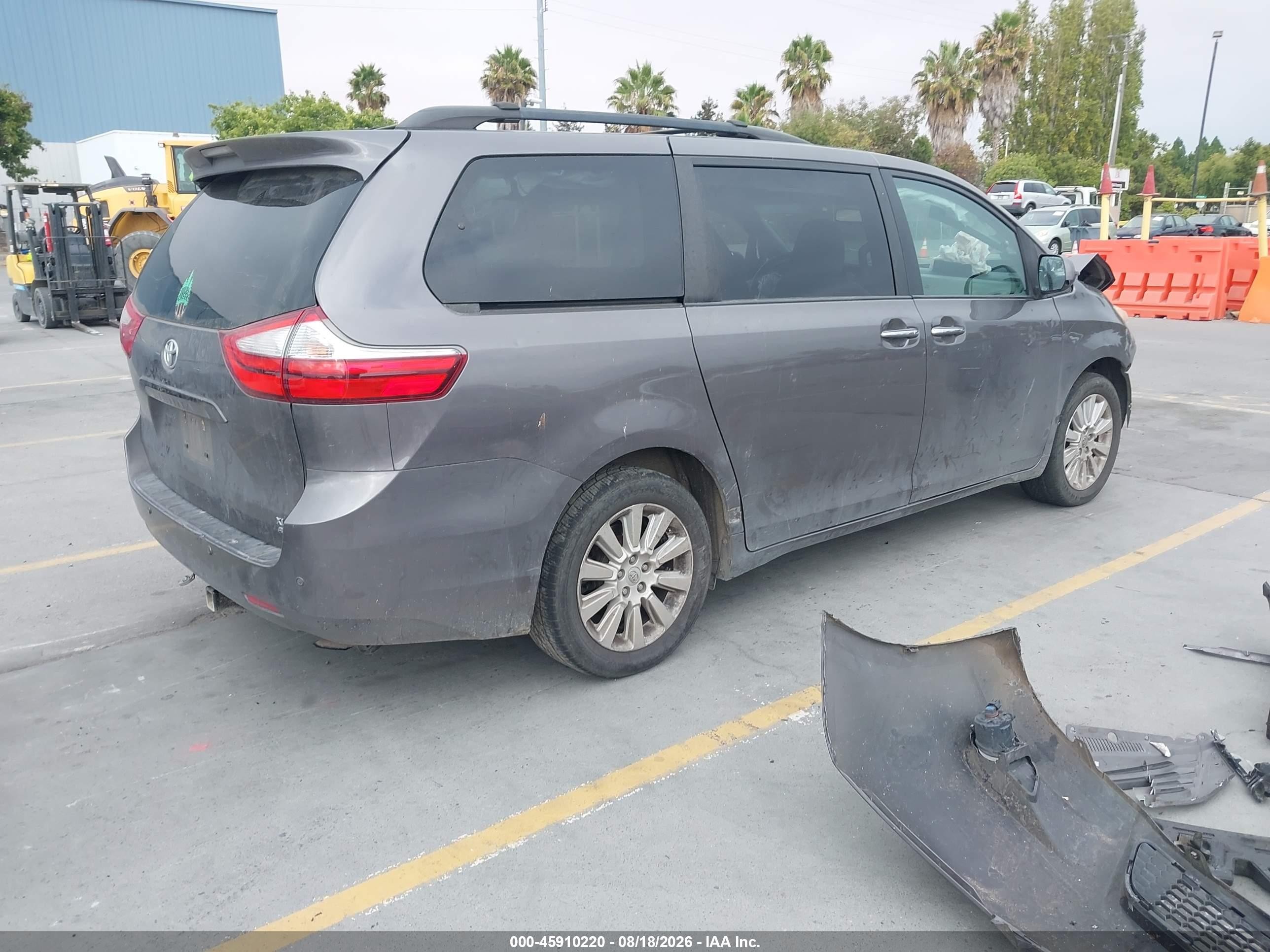 2015 Toyota Sienna Xle Premium 7 Passenger Gray vin: 5TDDK3DC4FS103588