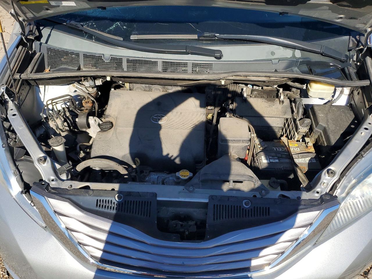 2015 Toyota Sienna Xle 7-passenger Silver vin: 5TDDK3DC4FS119466