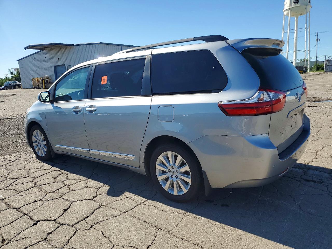 2015 Toyota Sienna Xle 7-passenger Silver vin: 5TDDK3DC4FS119466